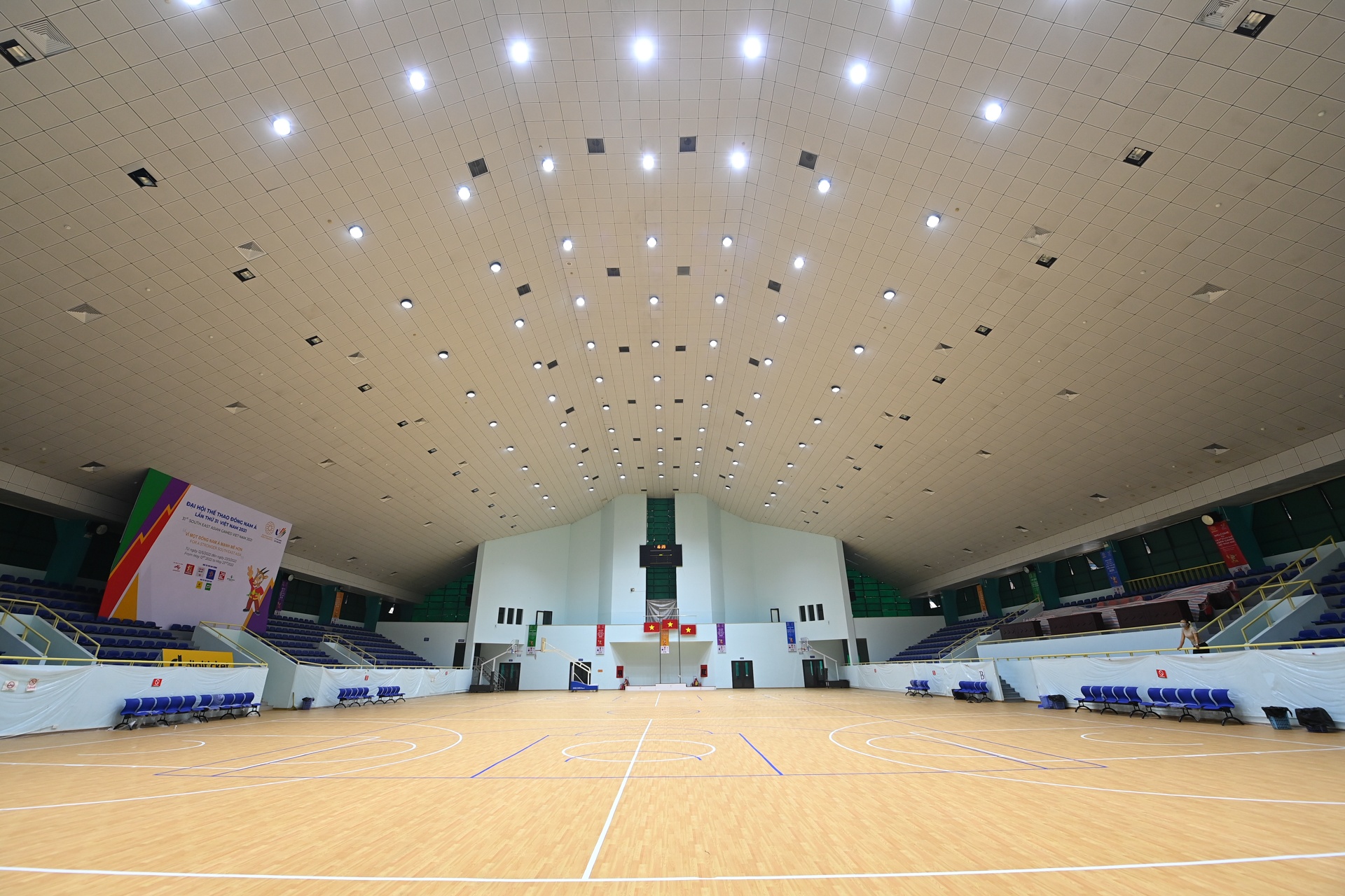 Cai tao san van dong phuc vu SEA Games 31 anh 26