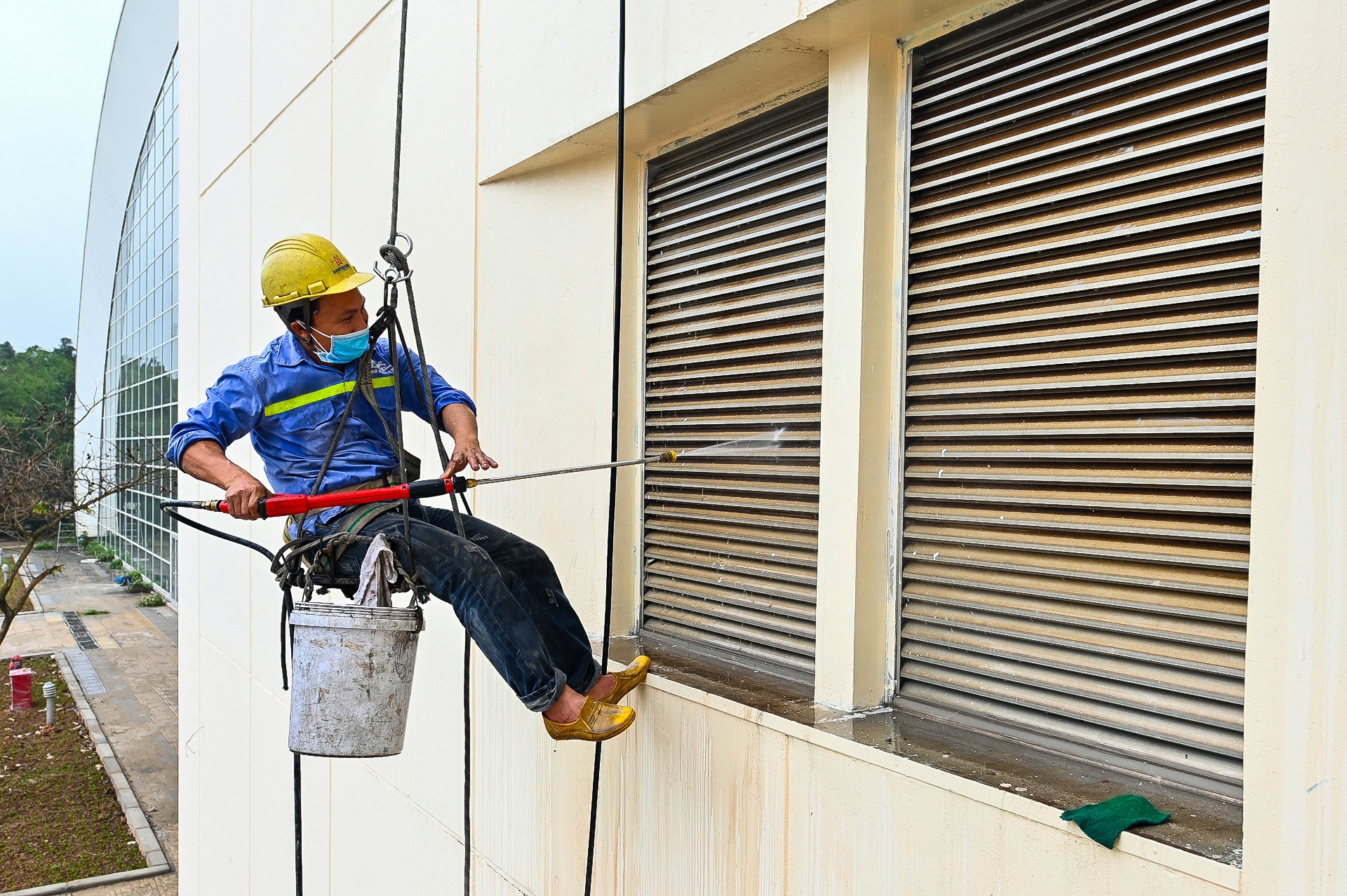 Cai tao san van dong phuc vu SEA Games 31 anh 14