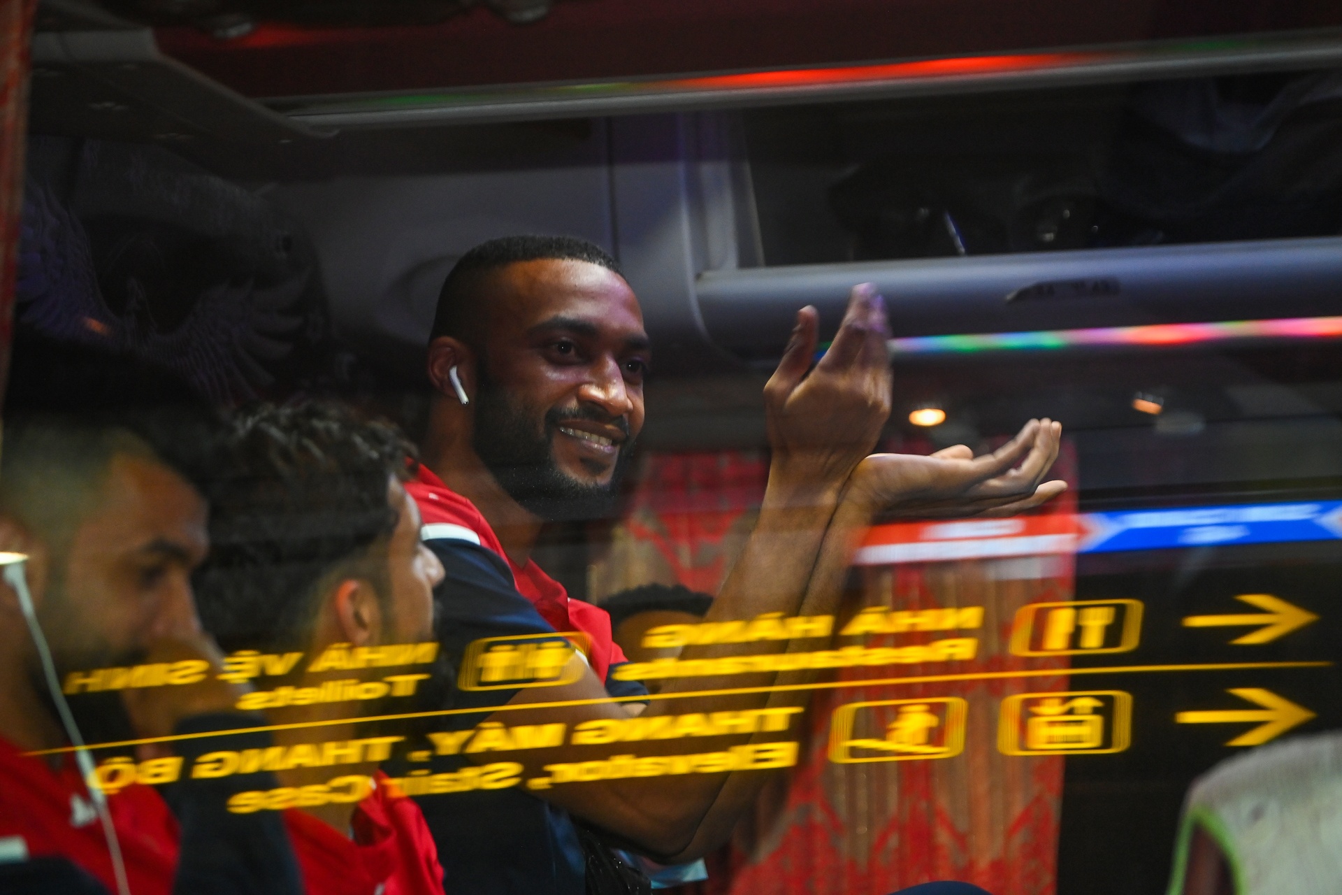 Doi tuyen quoc gia Oman den Viet Nam anh 9