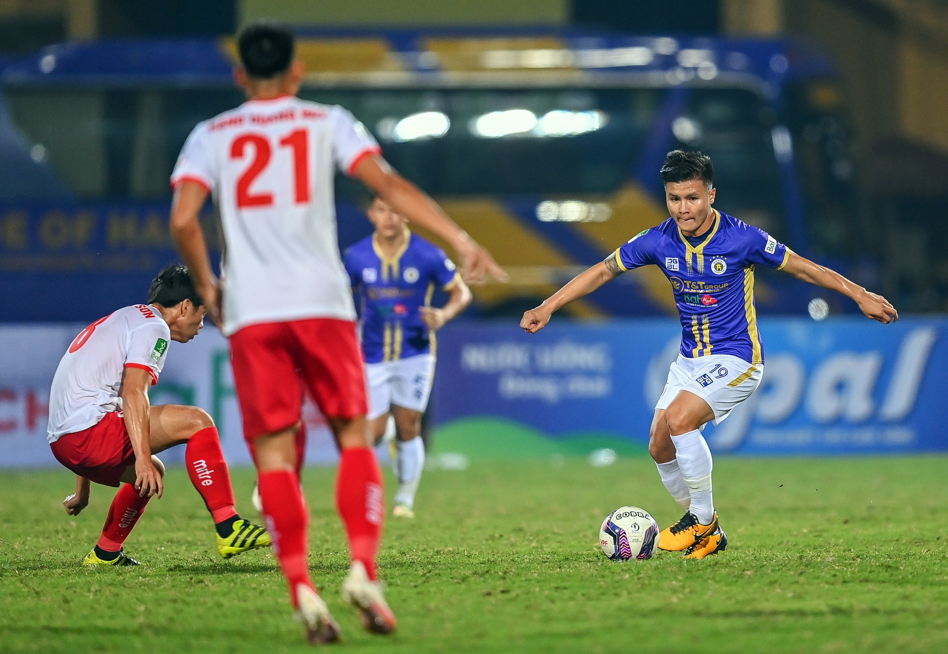 Quang Hai chia tay CLB Ha Noi anh 7