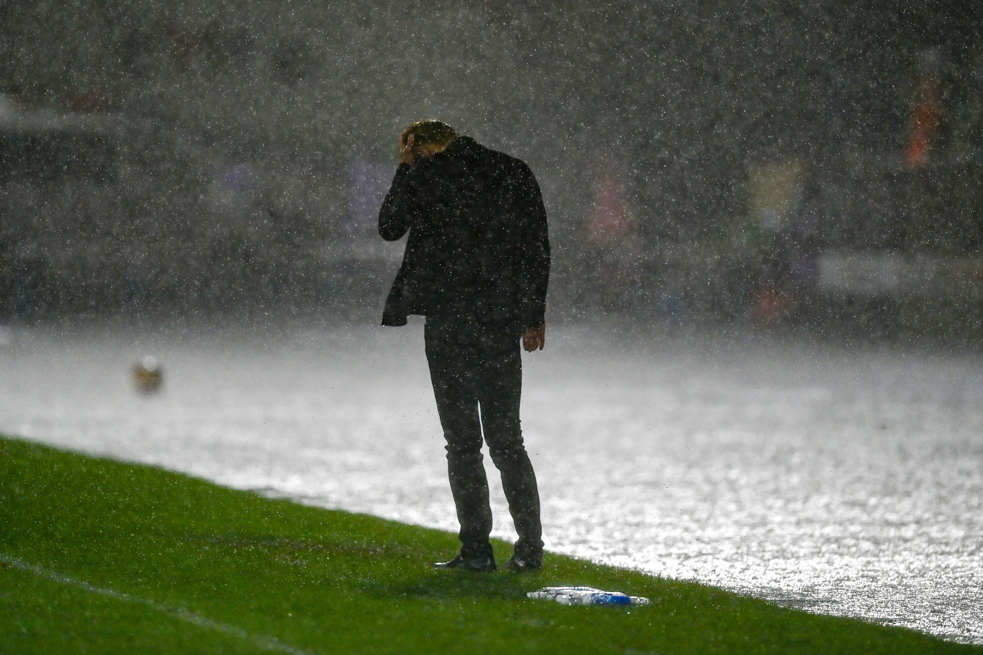 Huan luyen vien Keisuke Honda anh 12