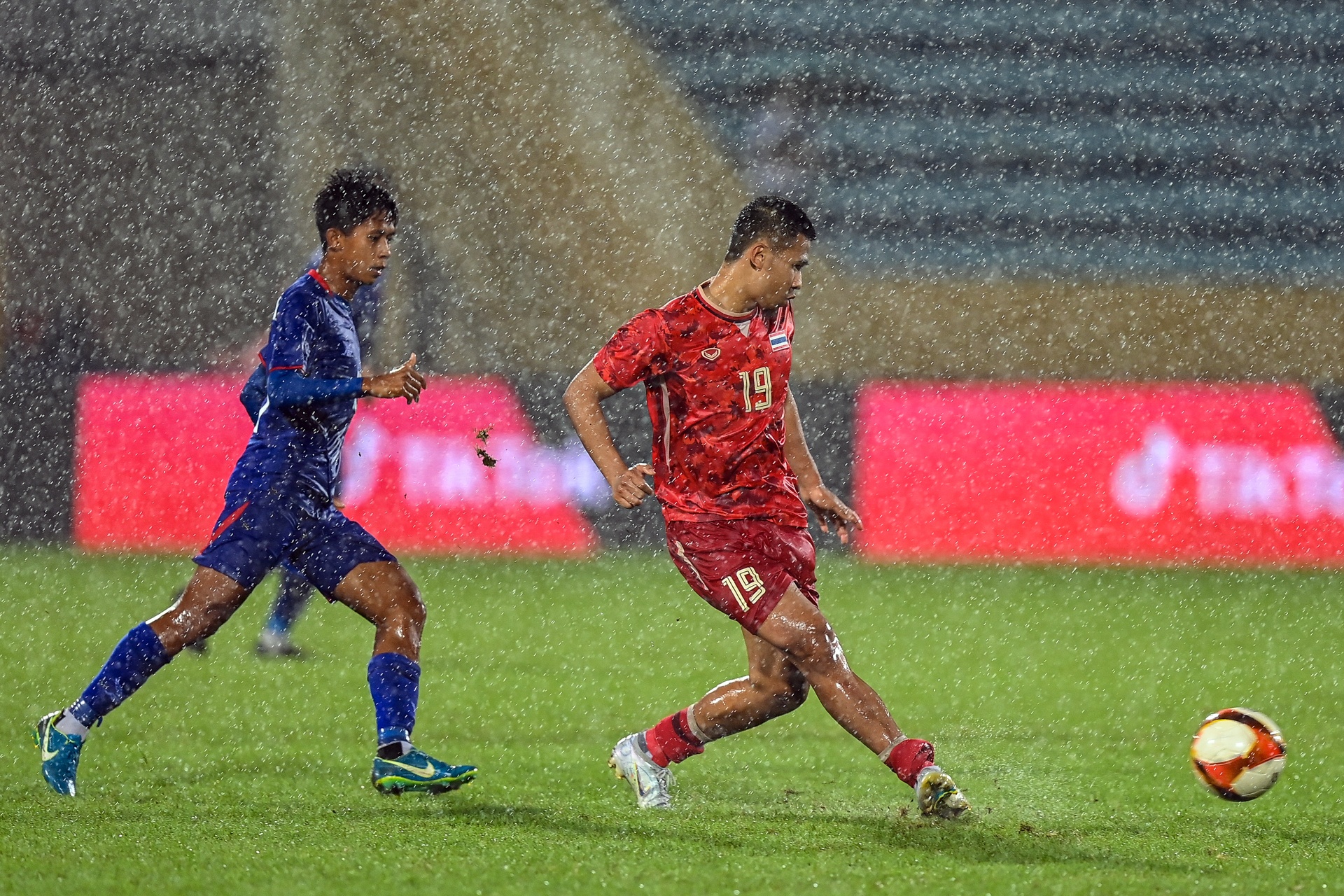 Huan luyen vien Keisuke Honda anh 4