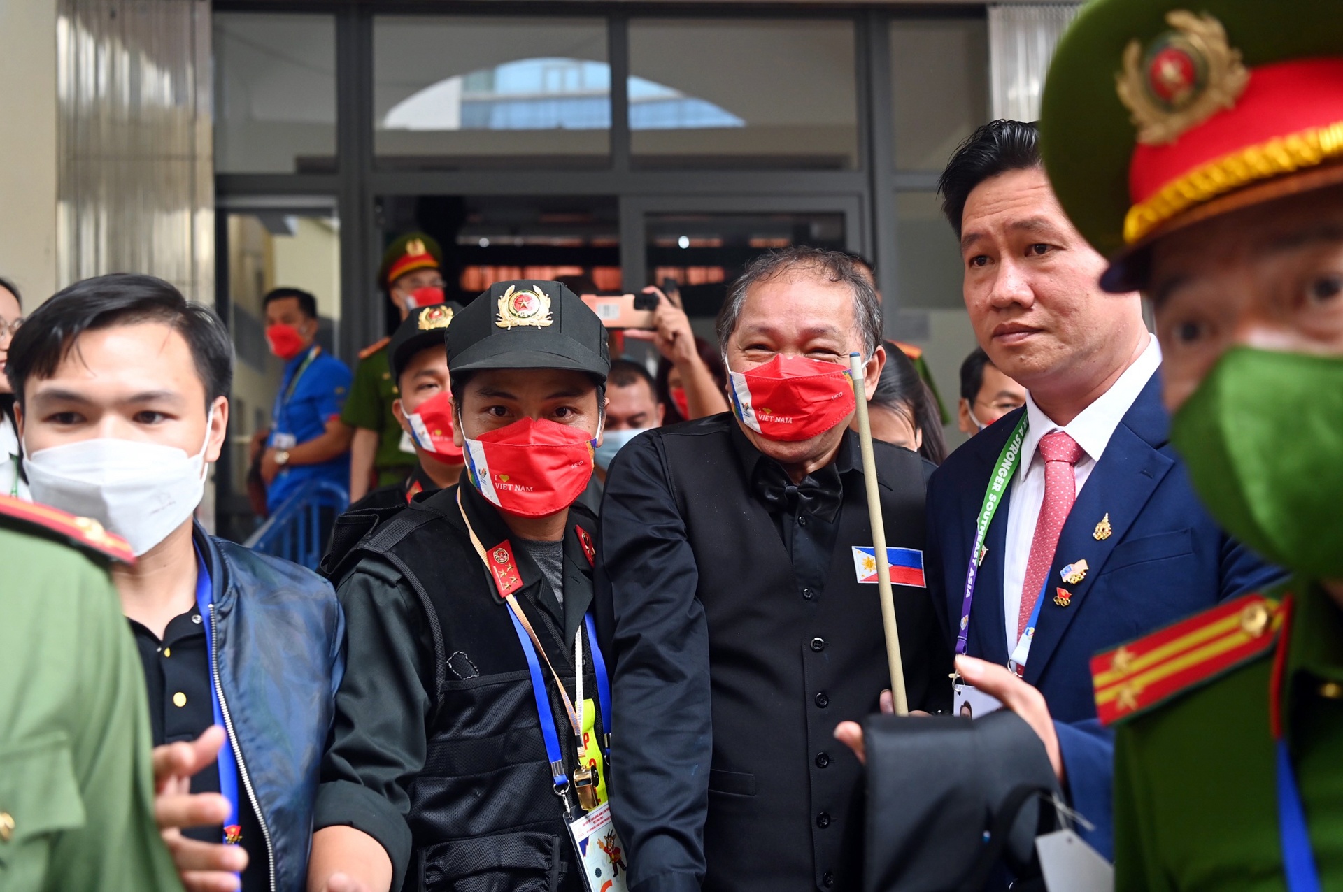 Trang dem ve tranh Efren Reyes anh 5