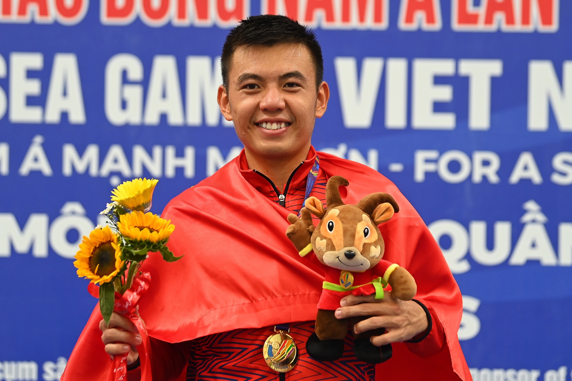 Dang cap tay vot Ly Hoang Nam anh 11