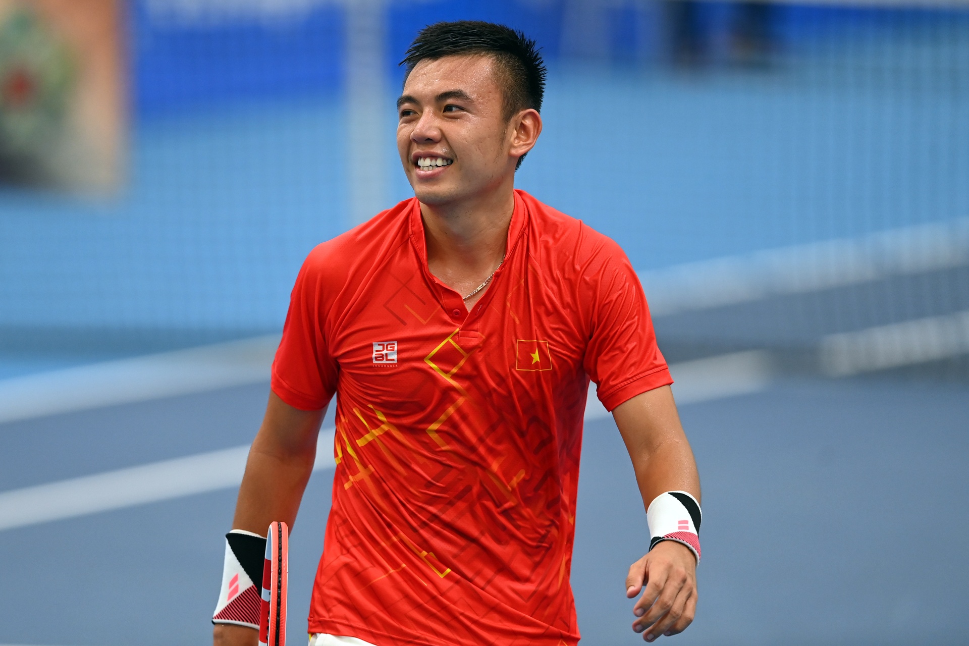 Dang cap tay vot Ly Hoang Nam anh 2