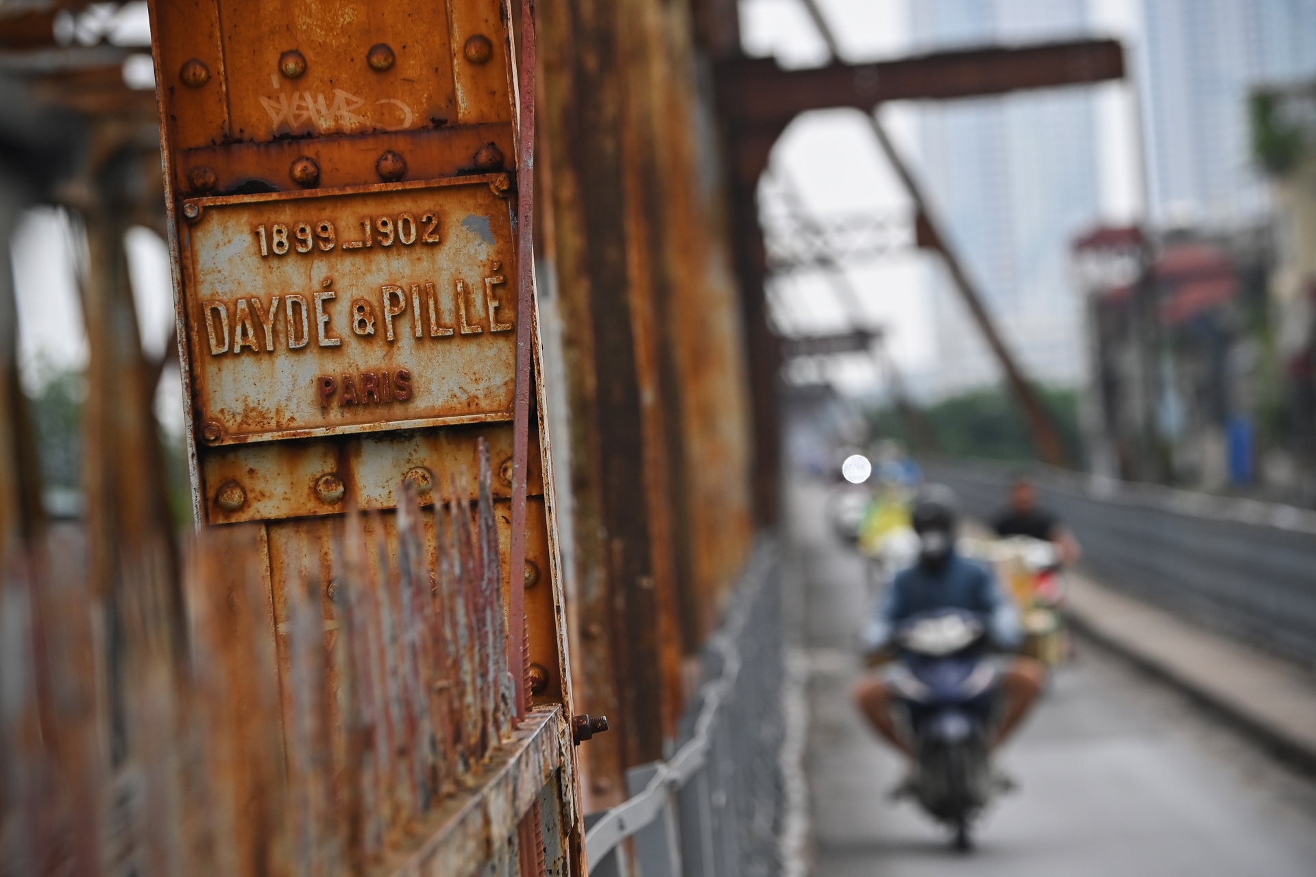 Hien trang xuong cap o cay cau thep 'gia' nhat Viet Nam hinh anh