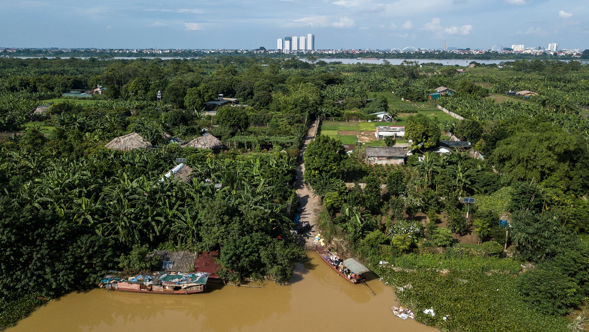 Mua lon gay ngap sau o Ha Noi anh 1