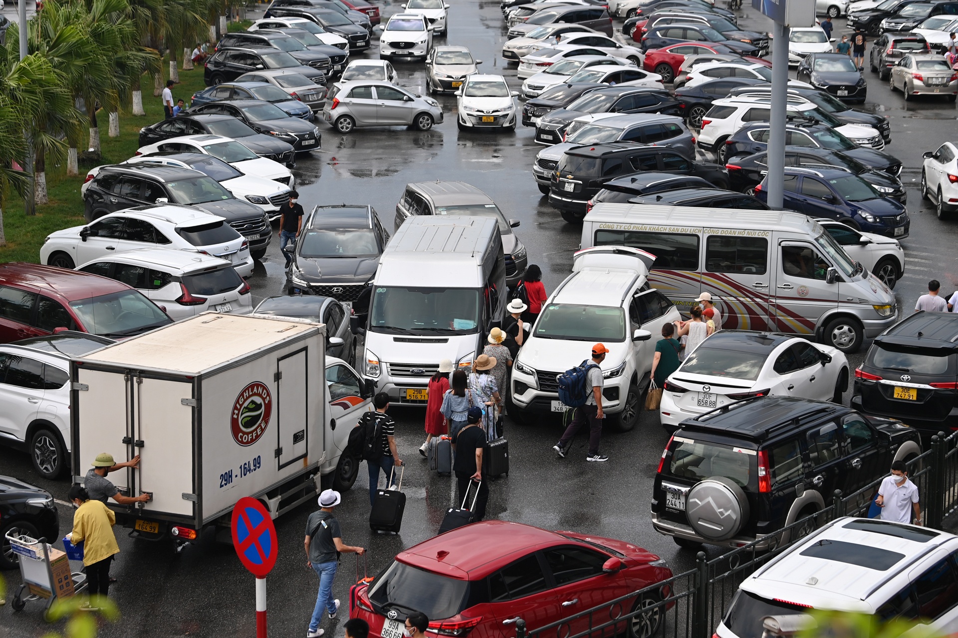 San bay Noi Bai qua tai anh 13