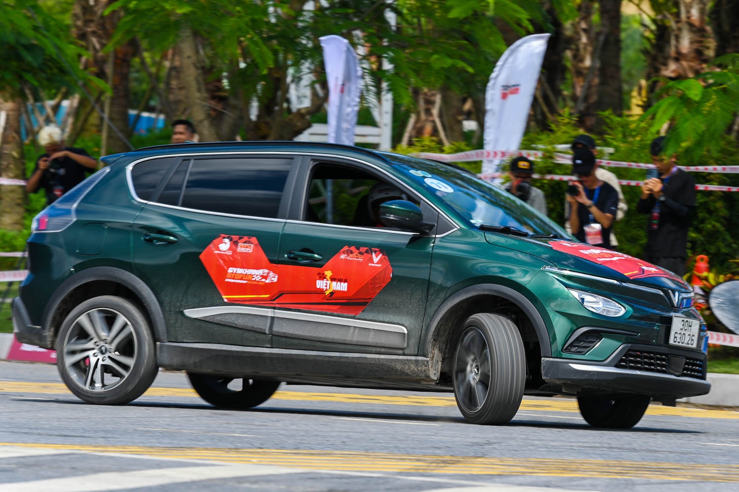 Đua xe điện VinFast VF e34 ảnh 9 Dua xe dien VinFast VF e34 anh 9