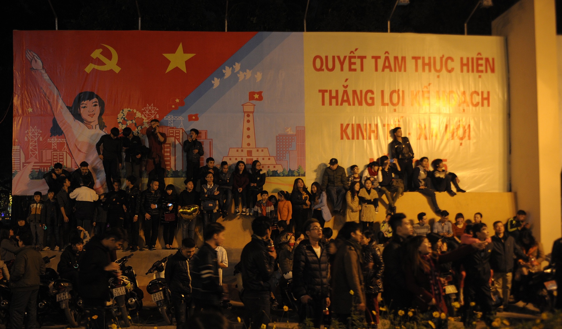 Tuong dai chien si canh sat o Ha Noi anh 11