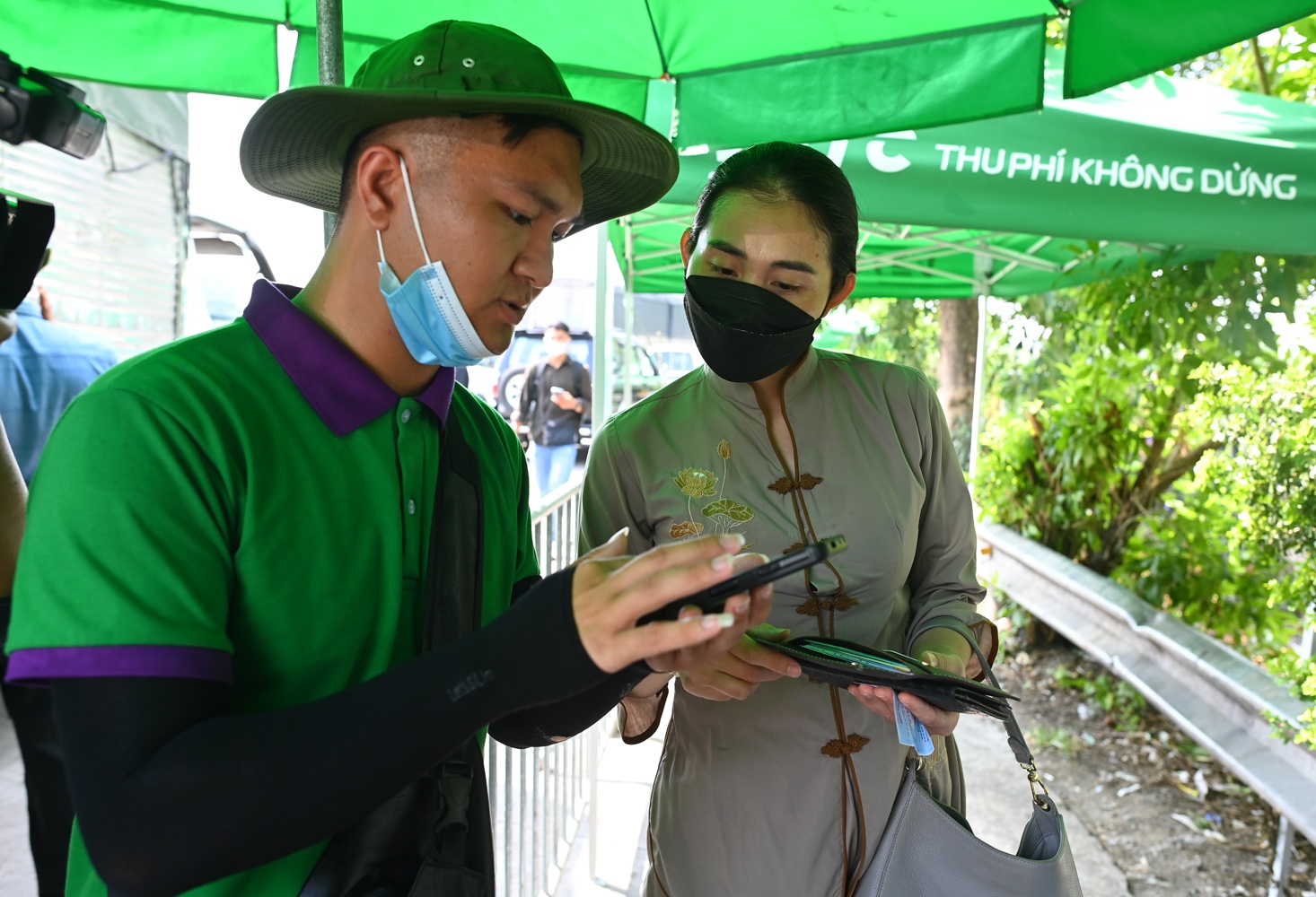 Un tac tai tram thu phi khong dung anh 8