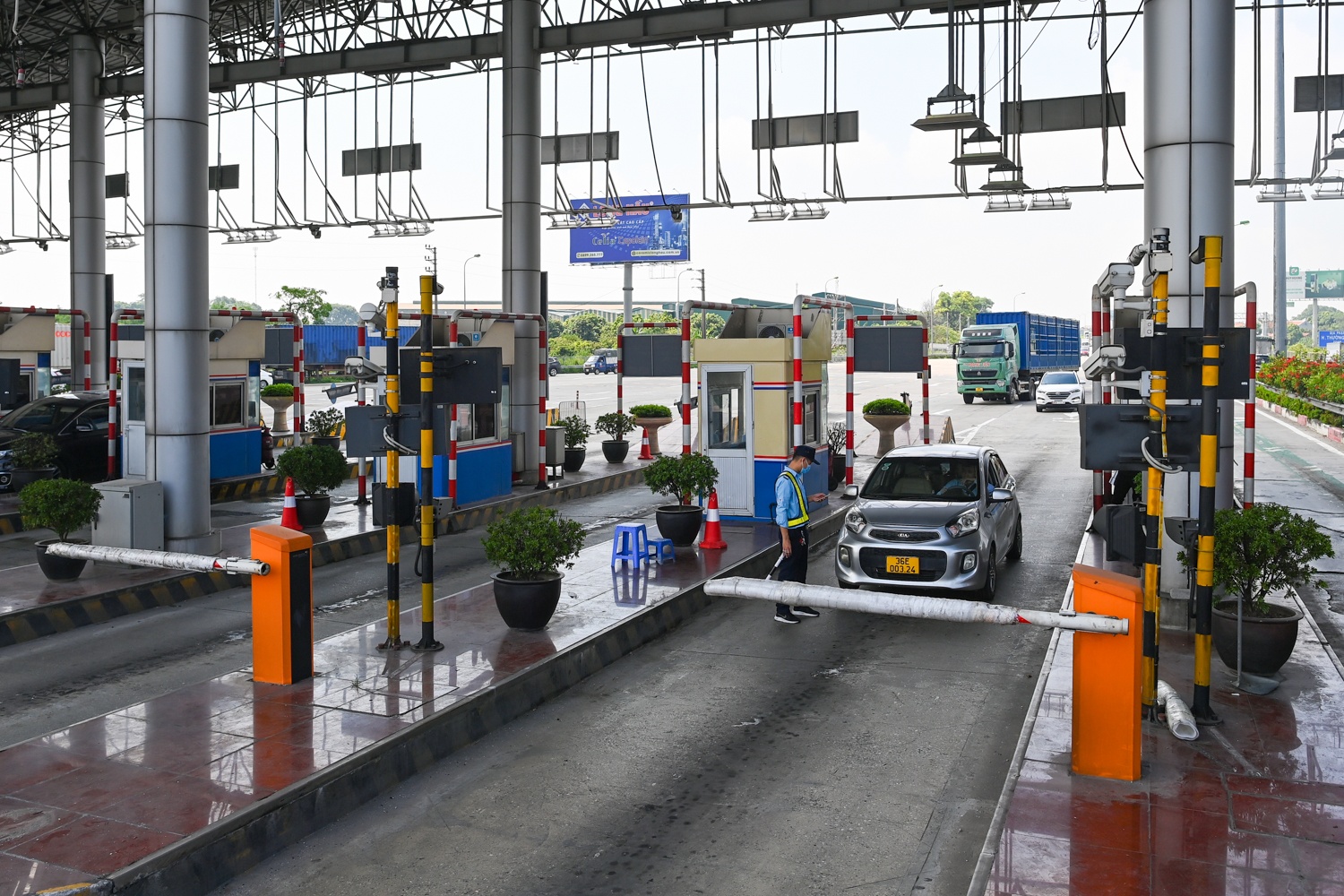 Un tac tai tram thu phi khong dung anh 9