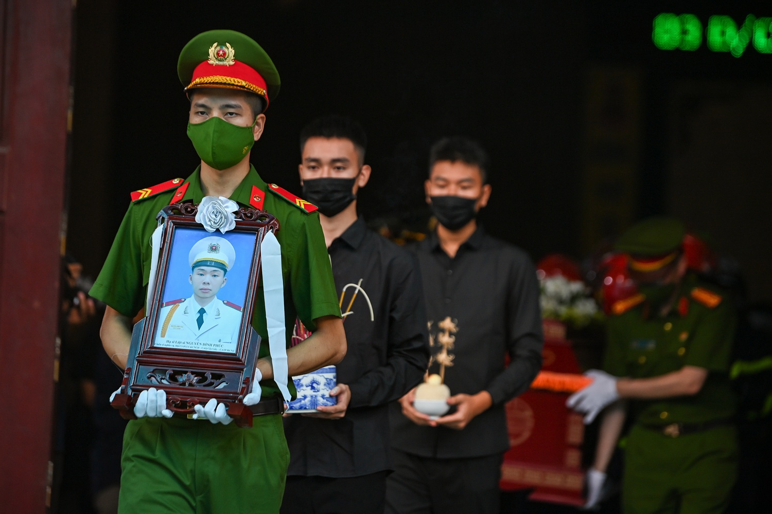 chay quan karaoke Ha Noi anh 10