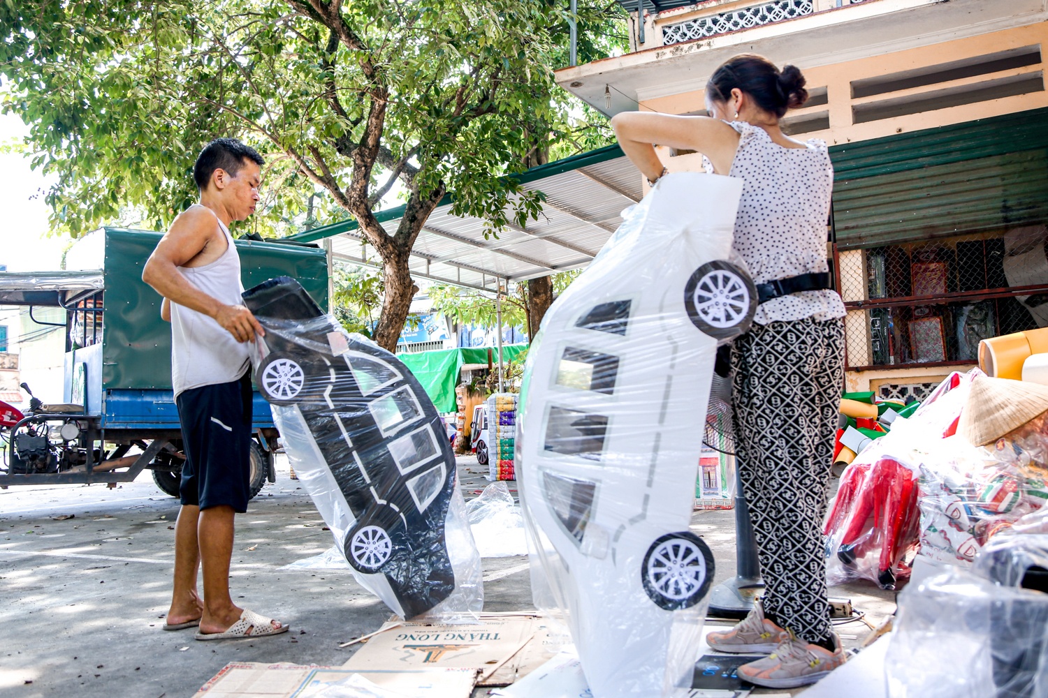 Mua oto hang sang dot ram thang 7 anh 8