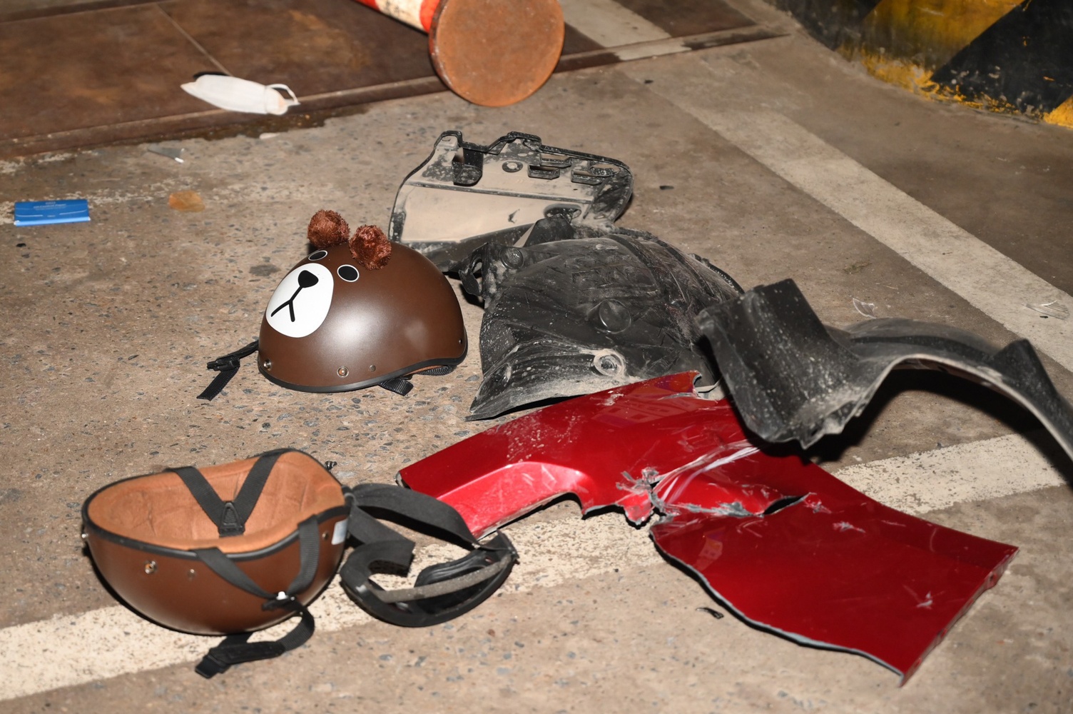 Oto lao vao cay xang o Ha Noi anh 6