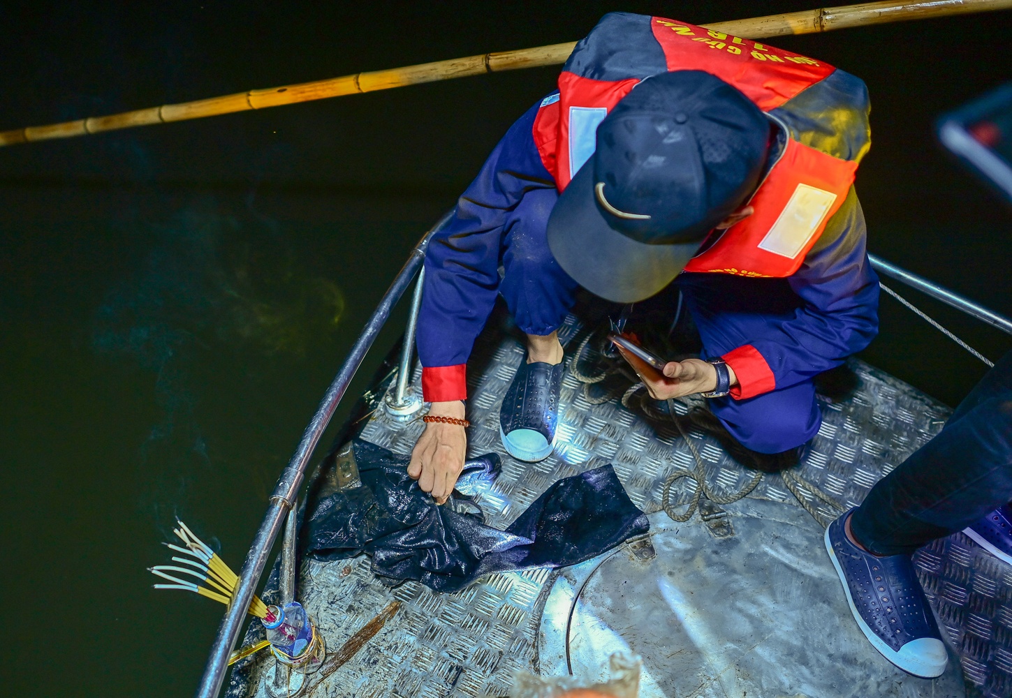 Thieu nu mat tich anh 11