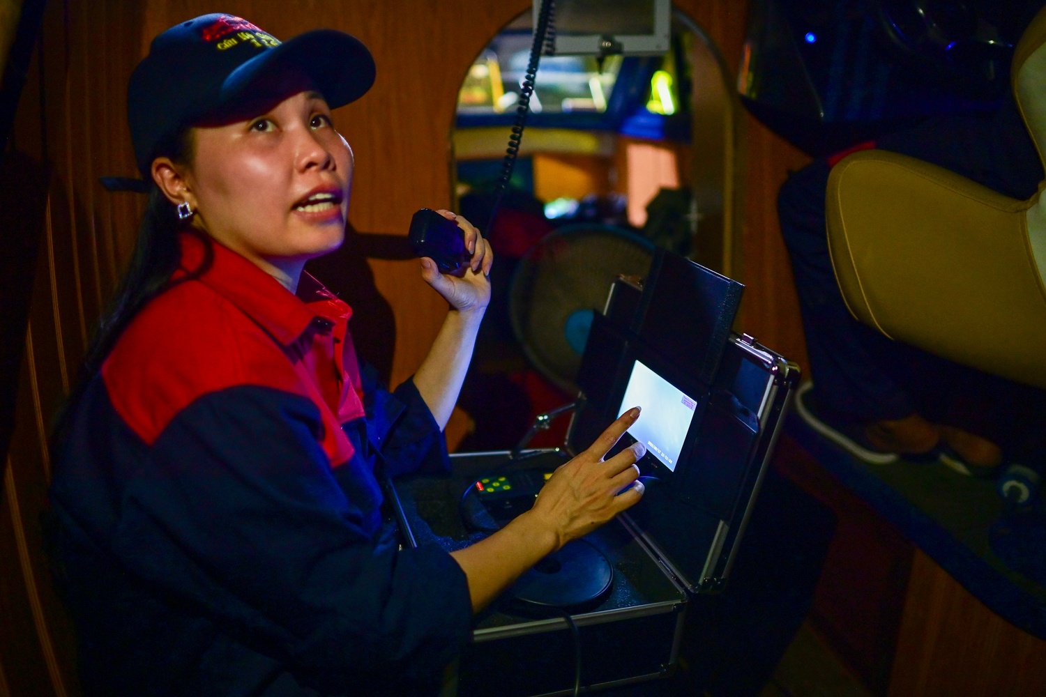 Thieu nu mat tich anh 5