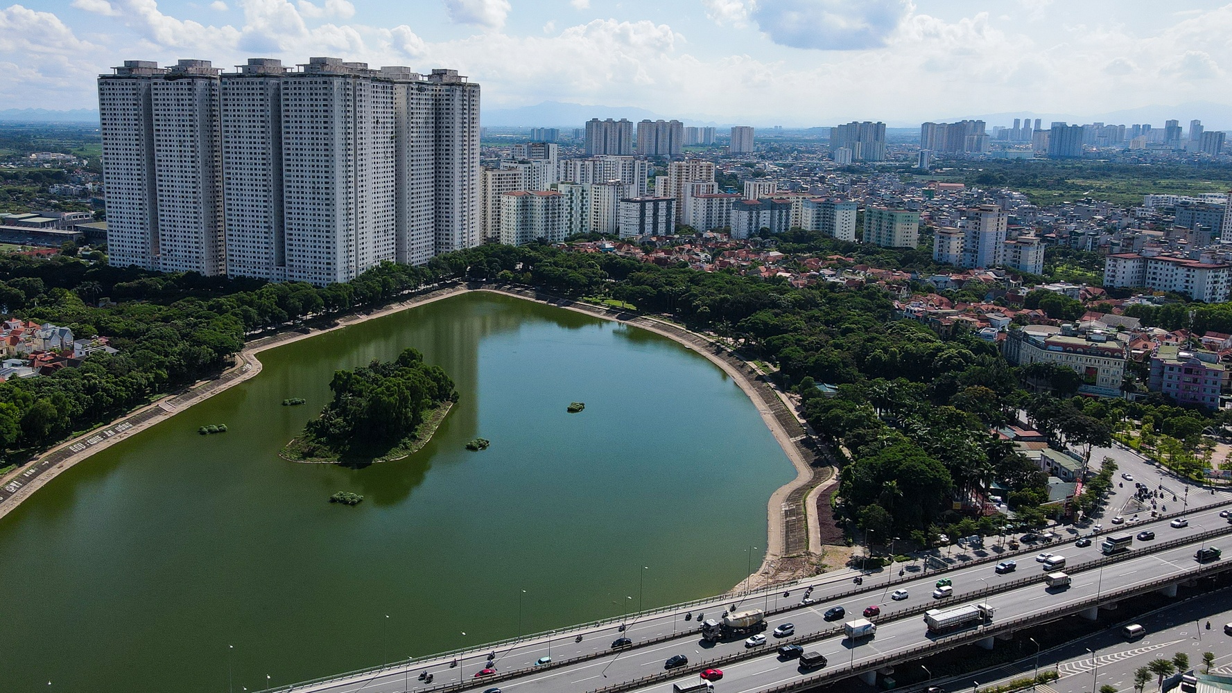 Cong vien Bac Linh Dam anh 1