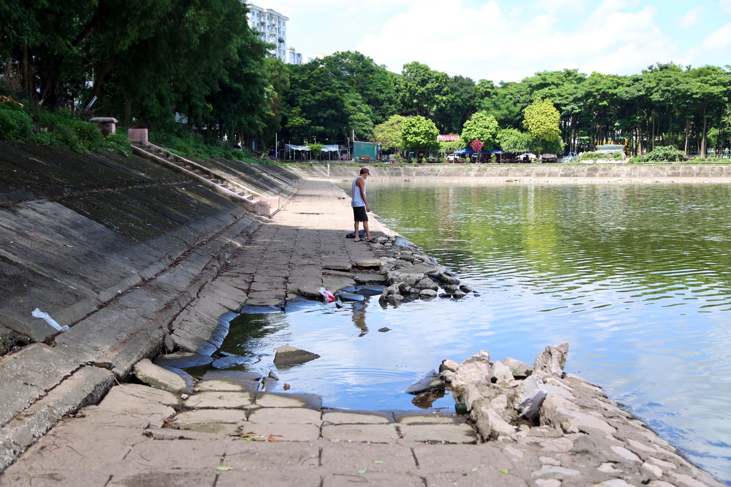 Cong vien Bac Linh Dam anh 9