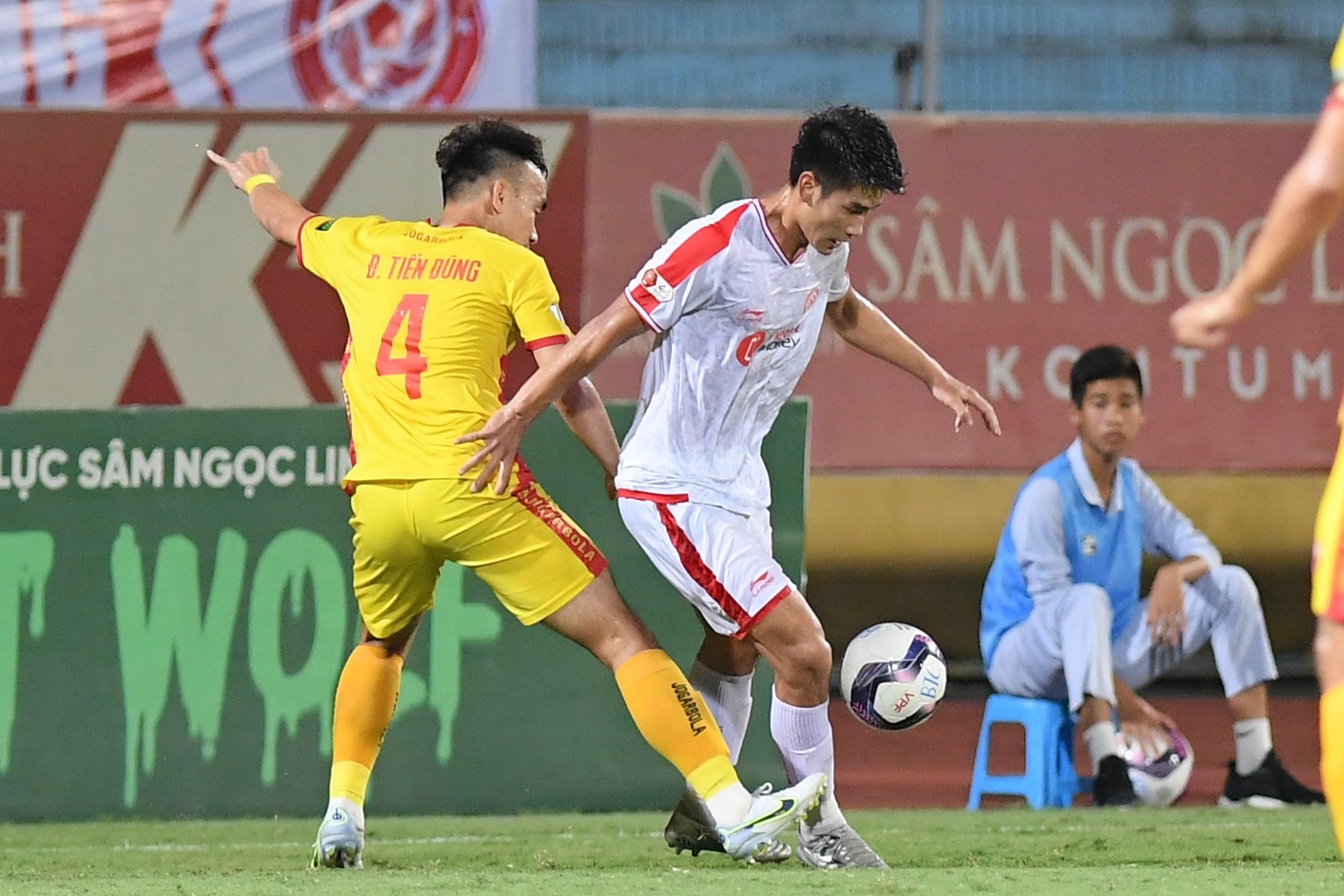 Nham Manh Dung anh 3