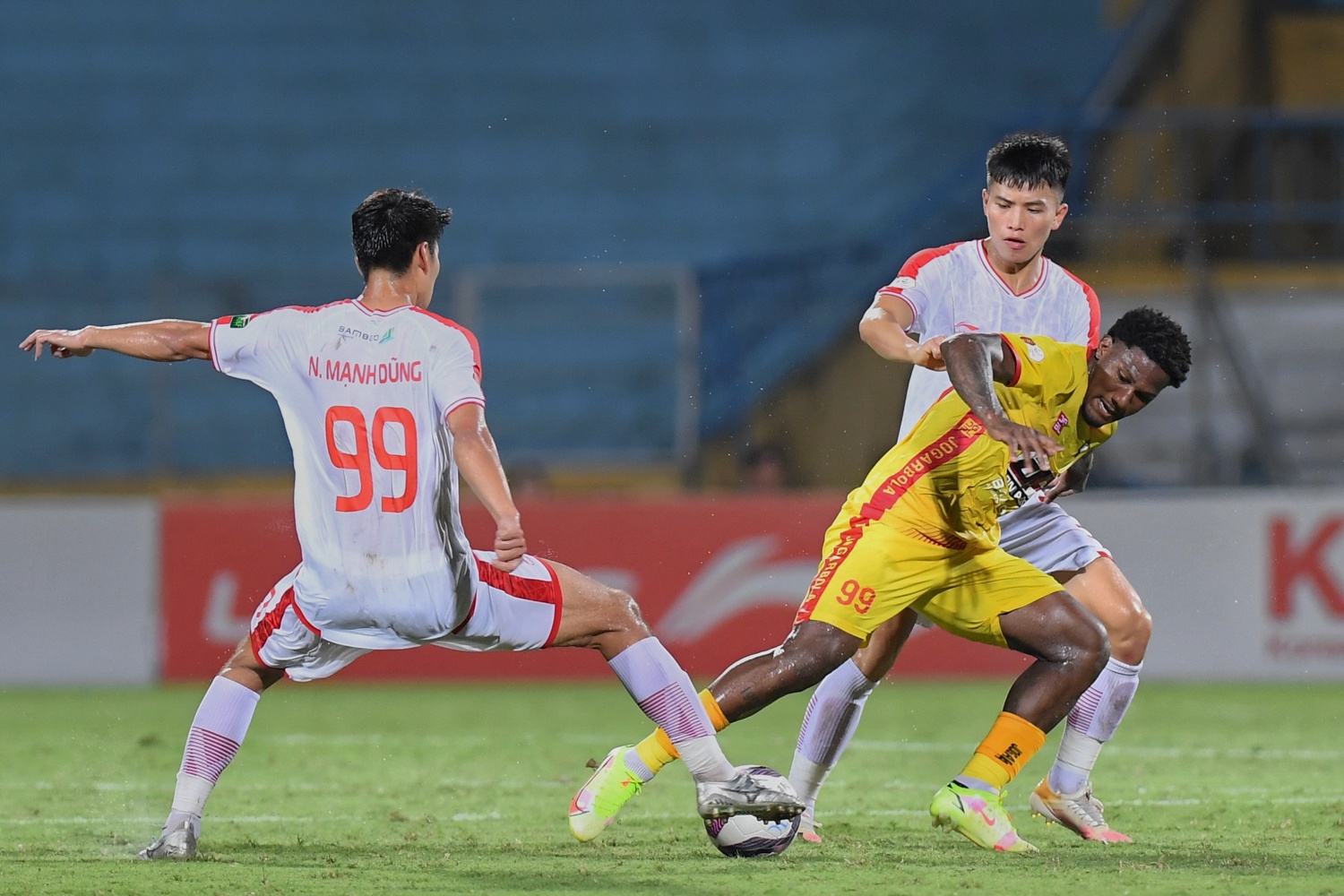 Nham Manh Dung anh 6