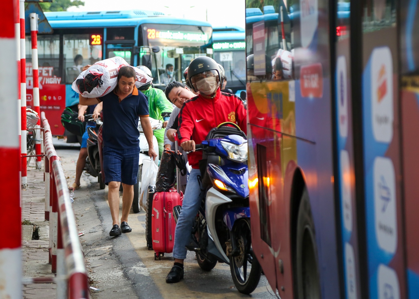 Ha Noi tac duong anh 10