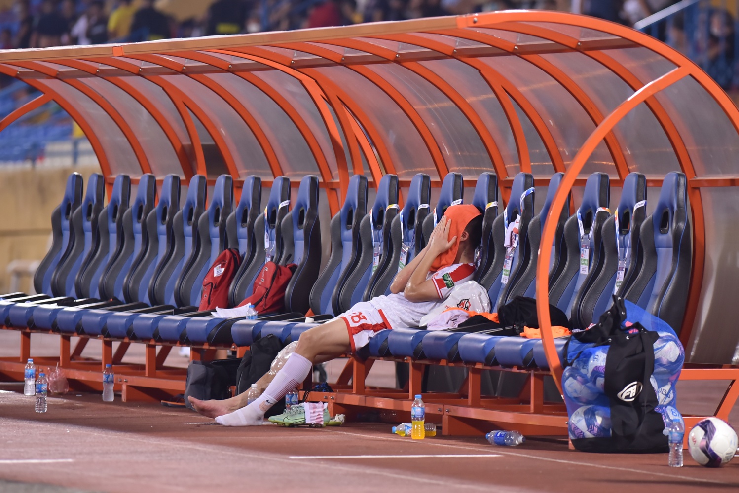 Hoang Duc chan thuong anh 7