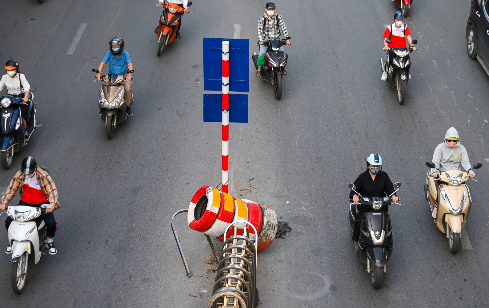 Giao thong Nguyen Trai anh 3