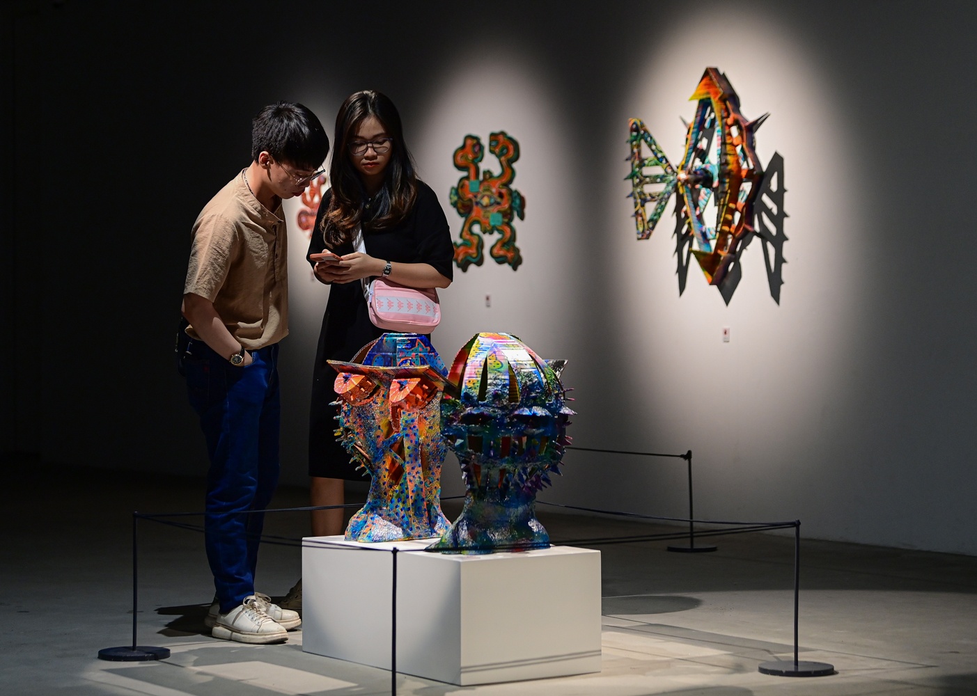 Trien lam Toa IV - khong gian ton tai khac voi the gioi cua con nguoi hinh anh