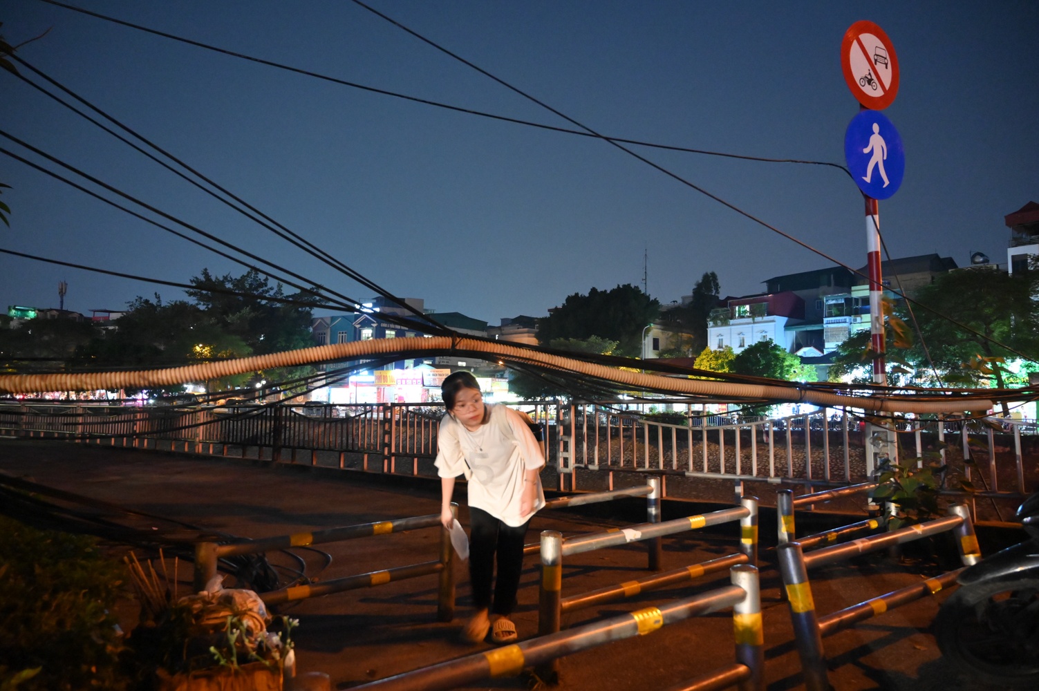 Duong di bo Ha Noi anh 12