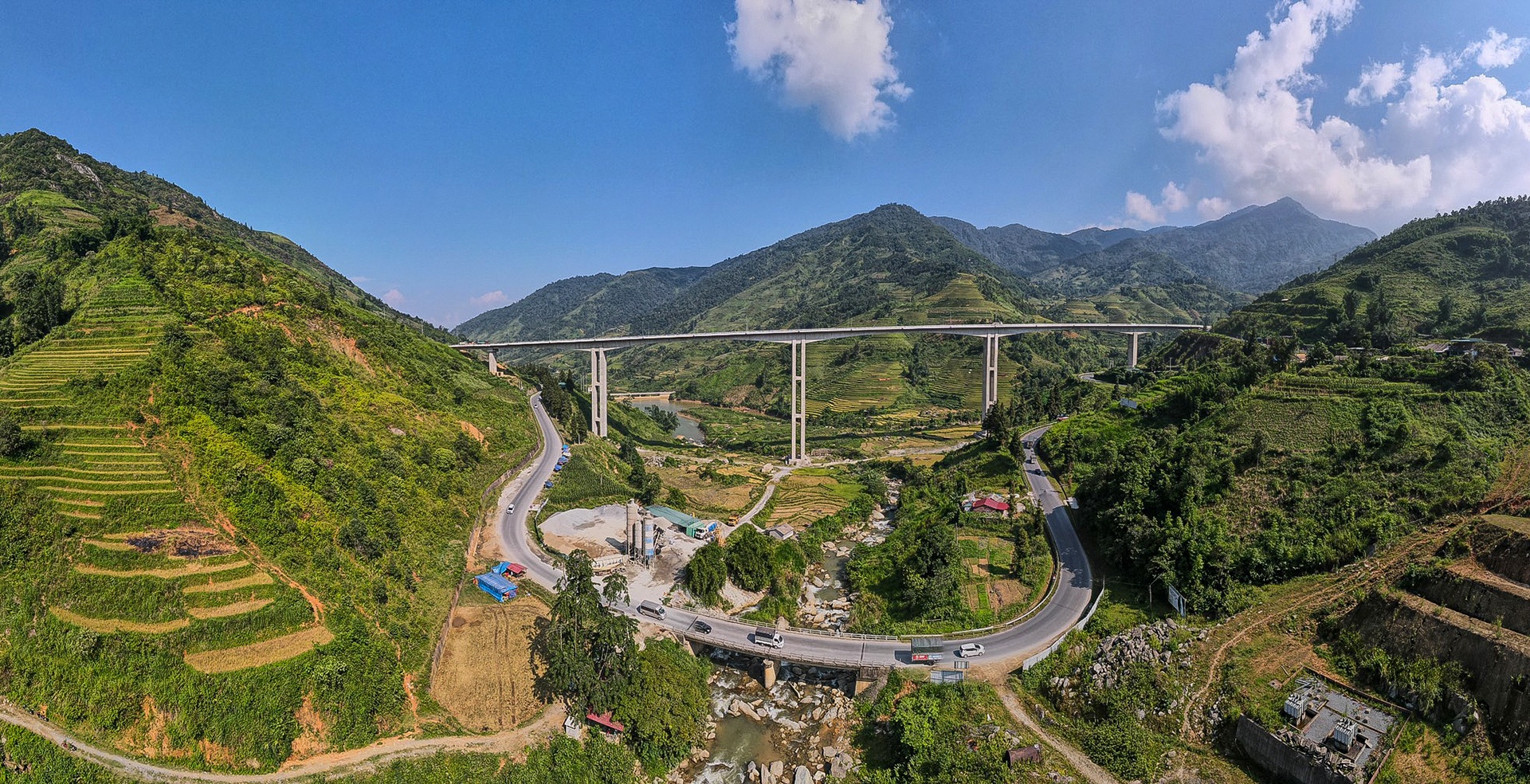 Cau can Mong Sen anh 1