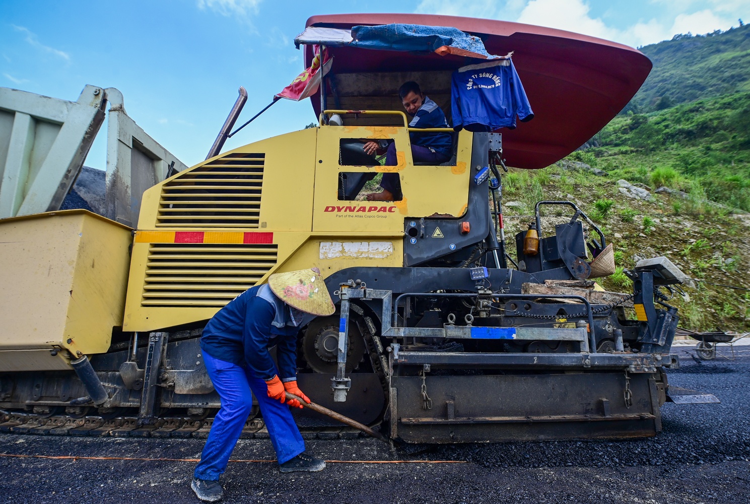 Cau can Mong Sen anh 9