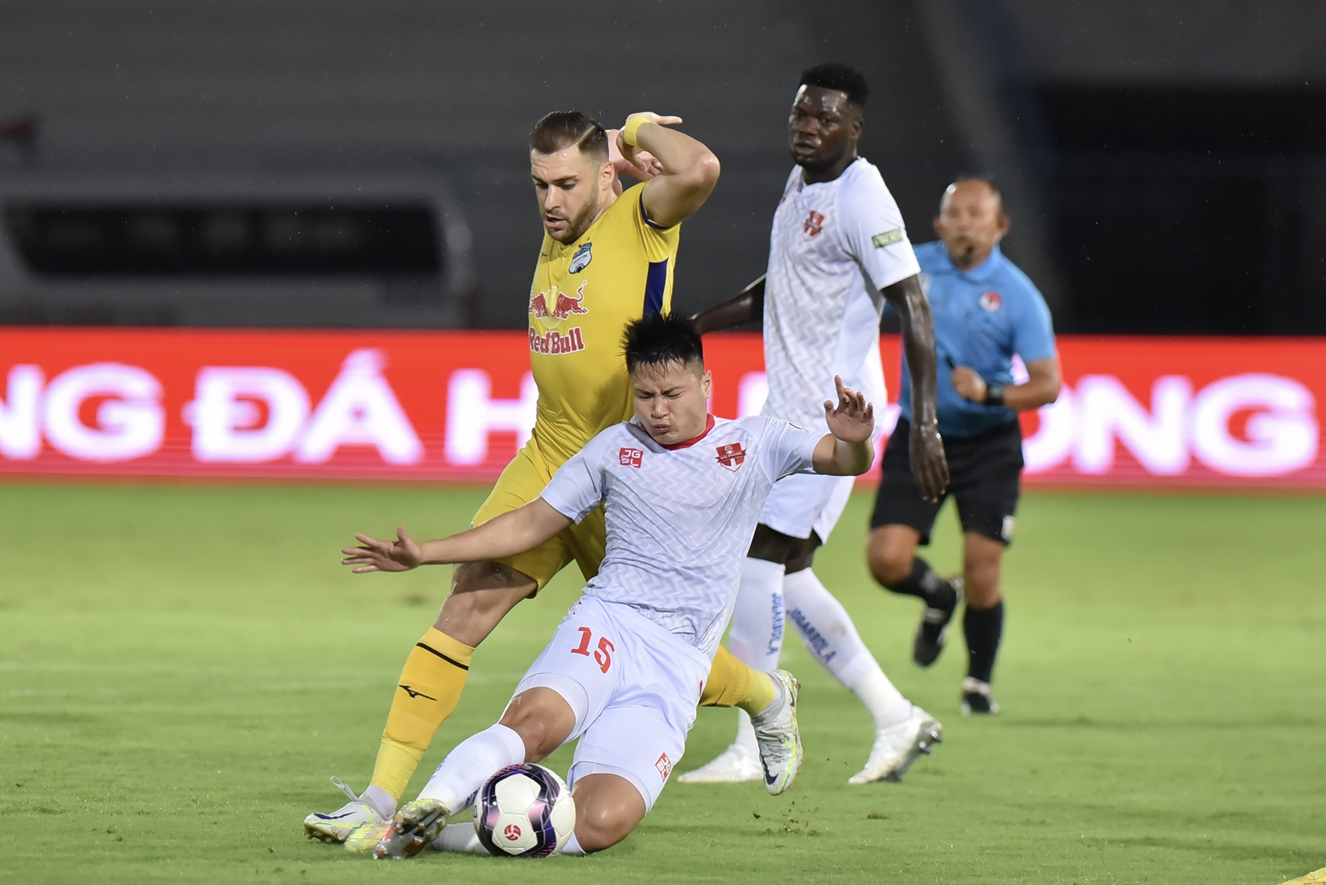 Cong Phuong toa sang anh 1