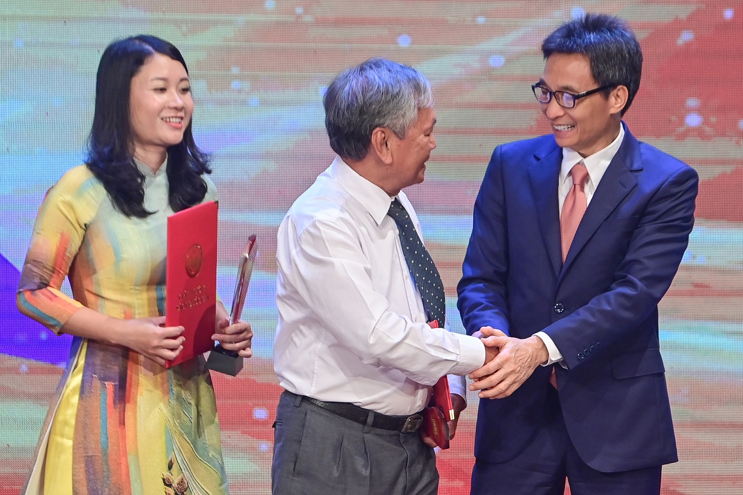 Giai sach Quoc Gia 2022 anh 5