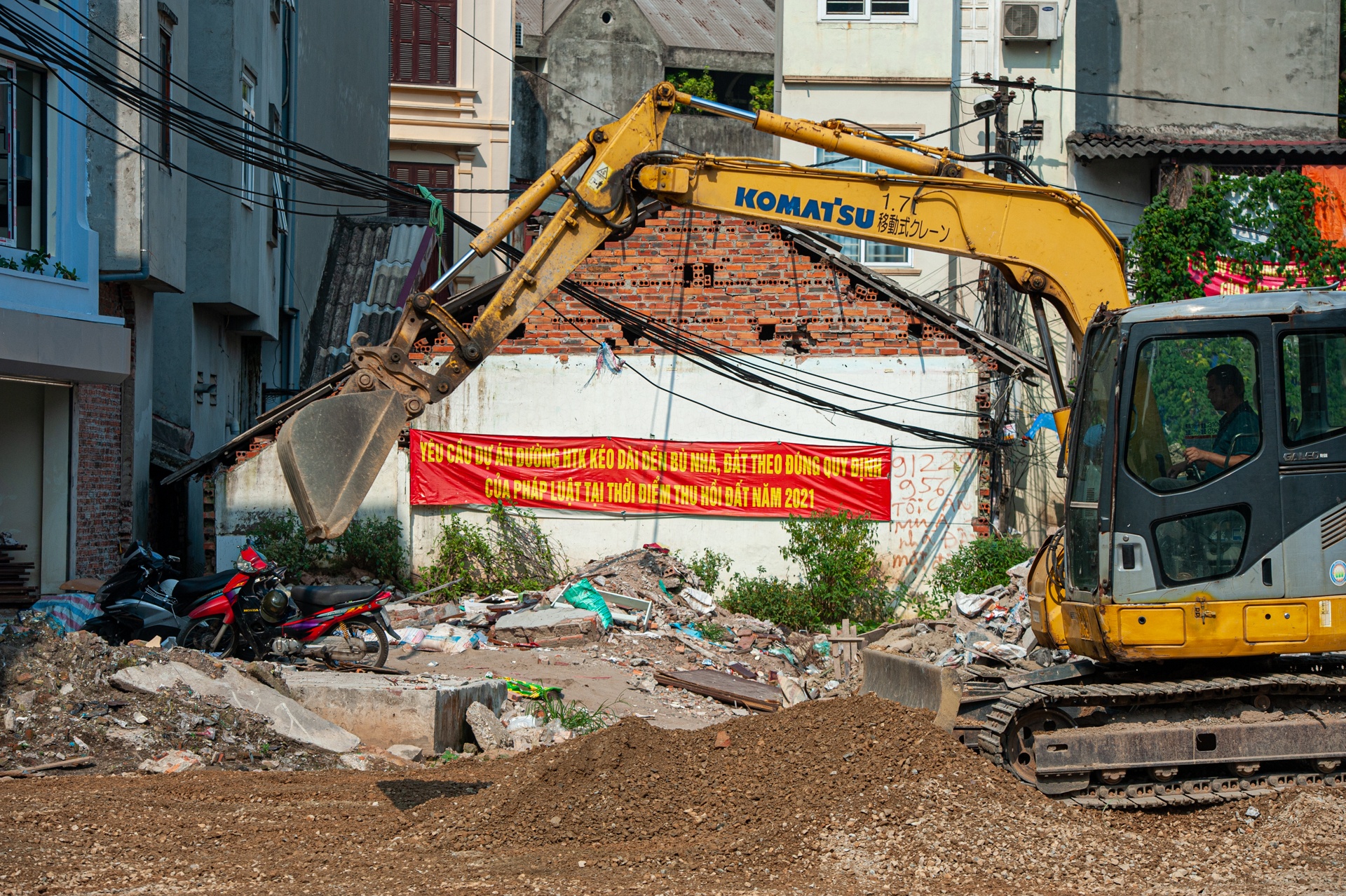 Tac duong Chua Lang anh 30