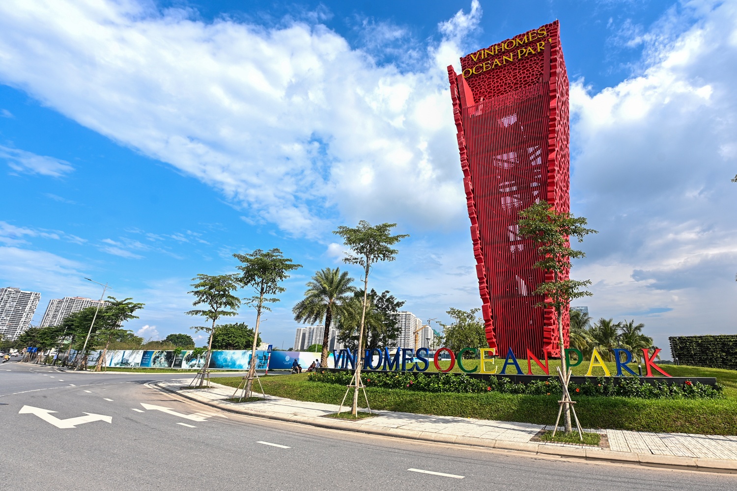 Phia Dong Ha Noi anh 6