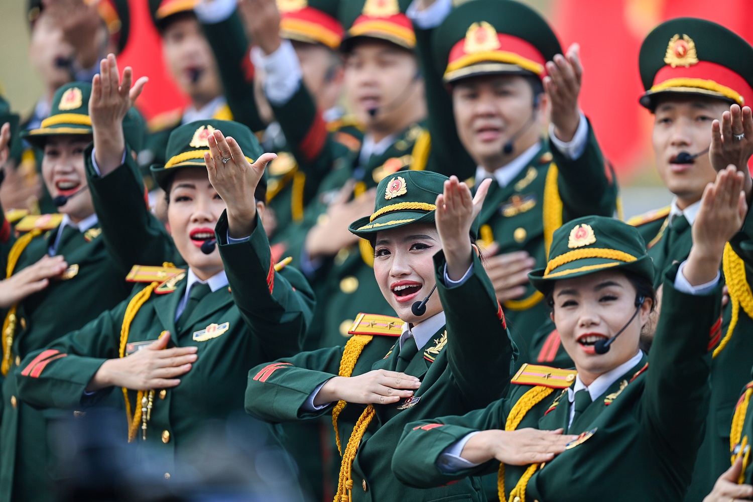 Giai ban sung quan dung anh 11