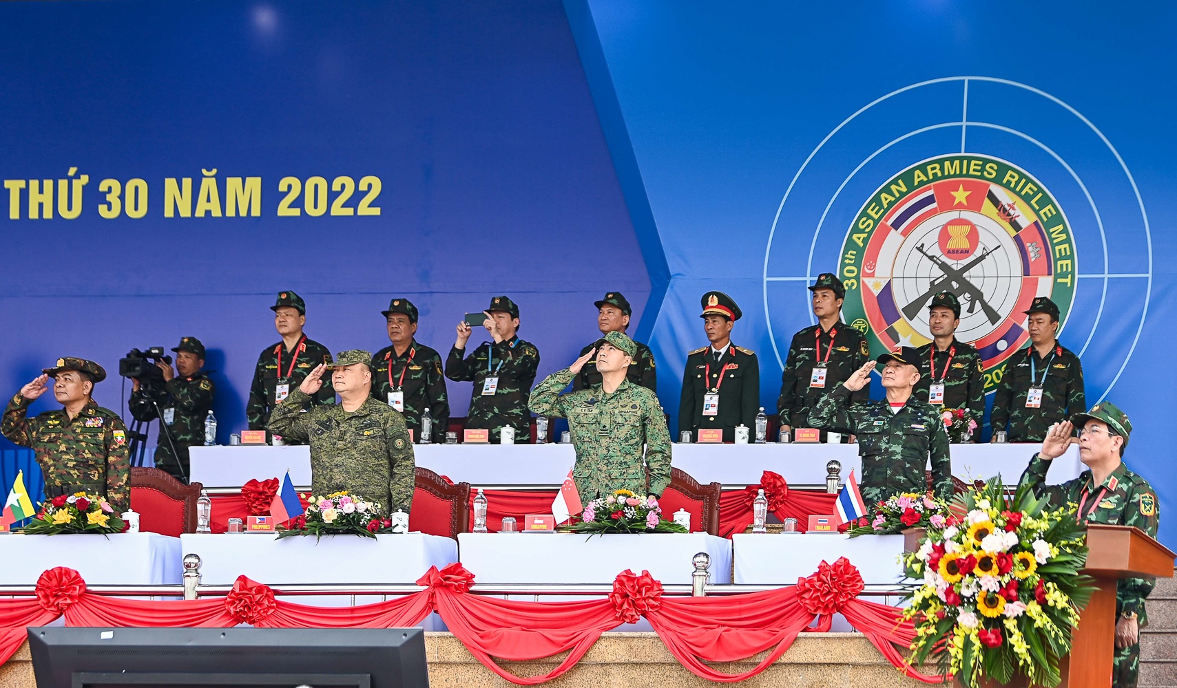 Giai ban sung quan dung anh 4