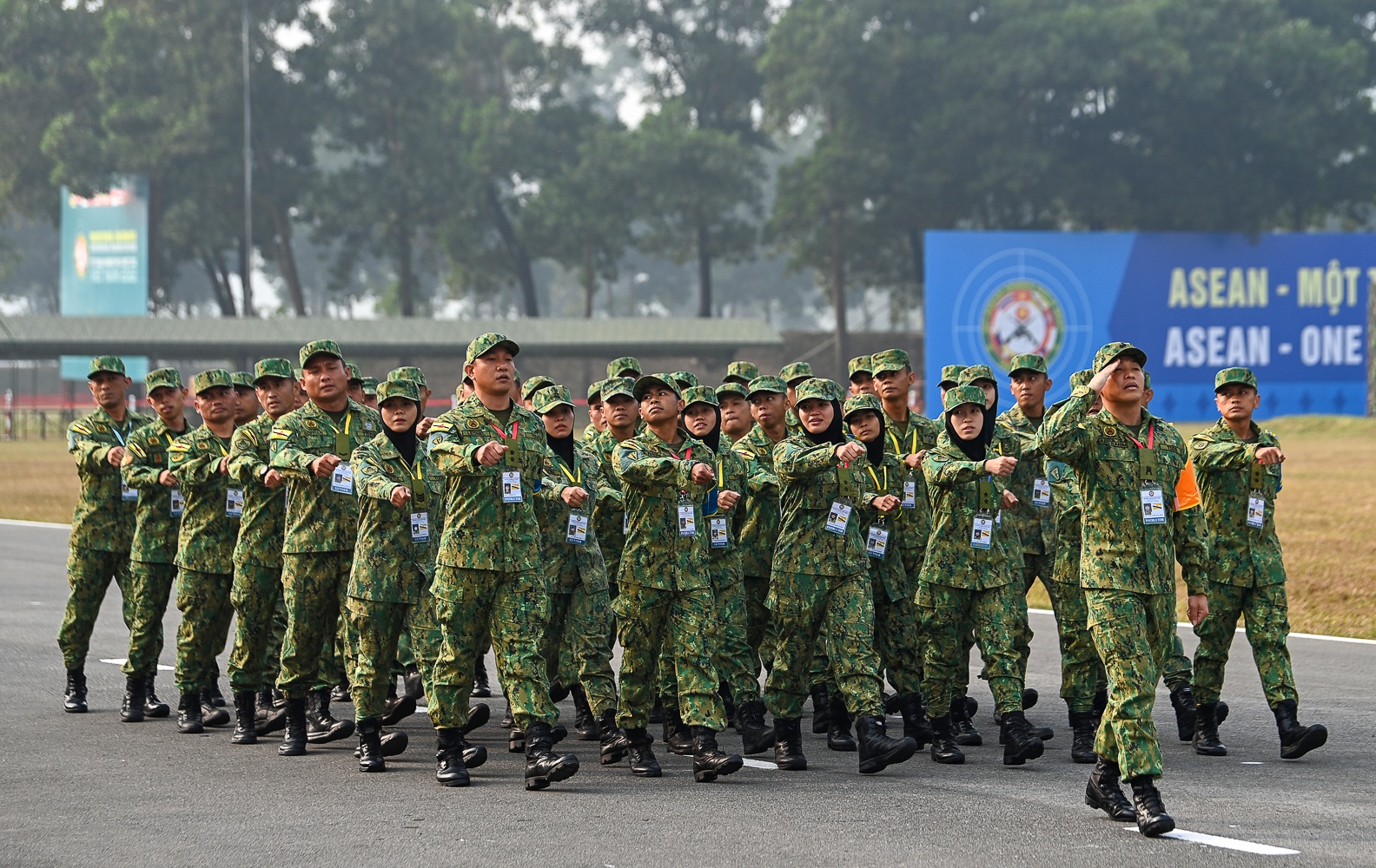 Giai ban sung quan dung anh 6