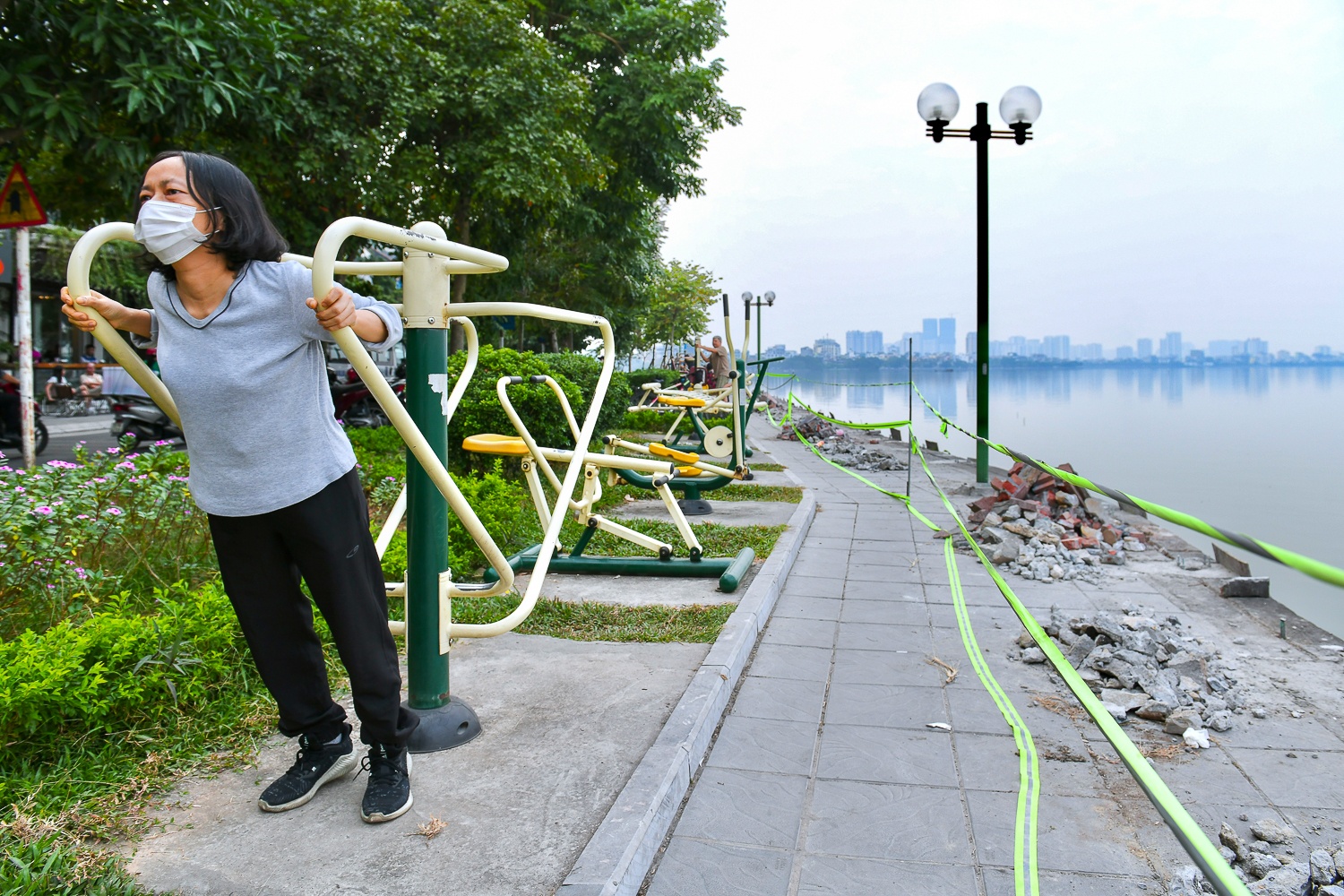 Lan can ho Tay anh 7