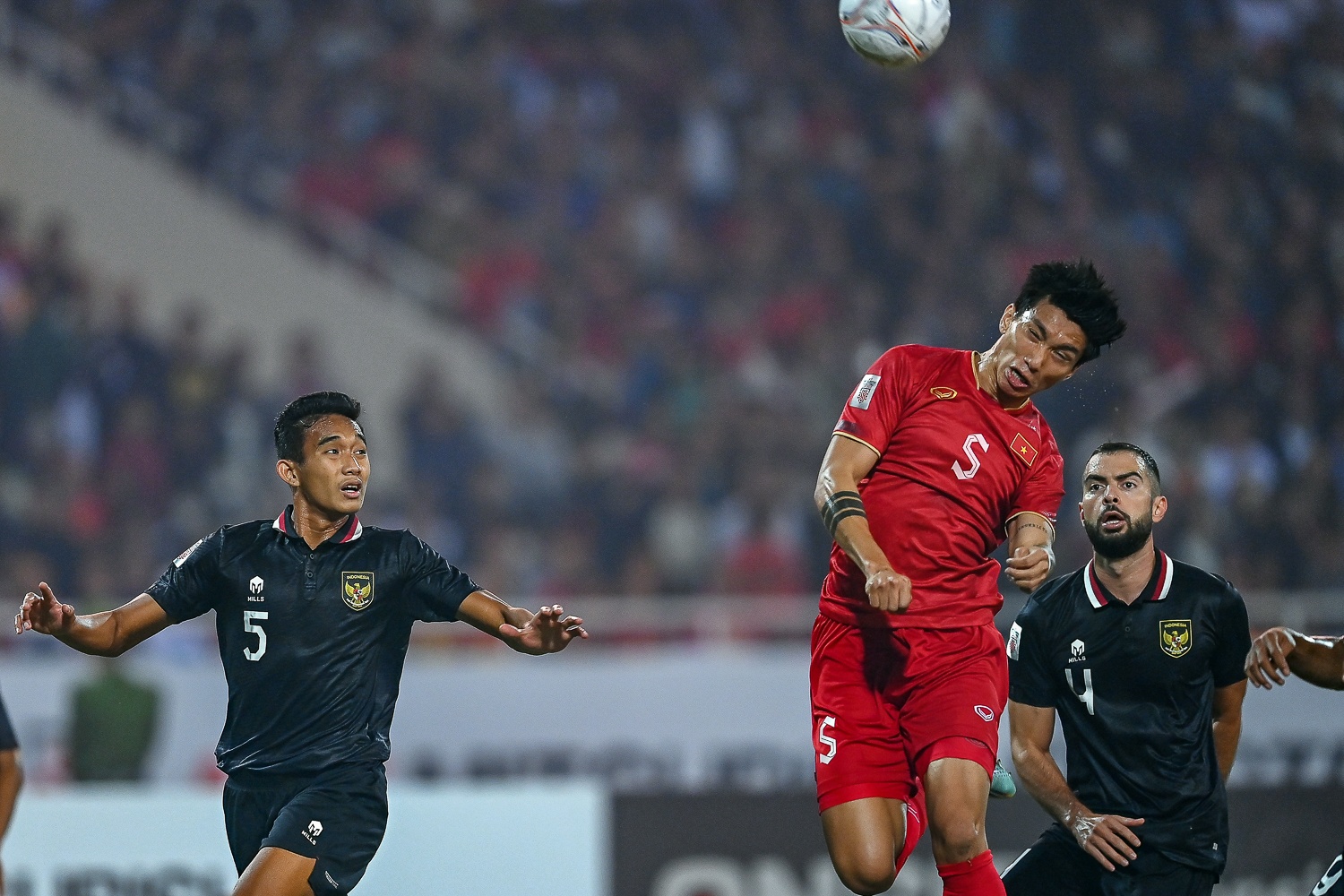 Doan Van Hau the vang anh 7