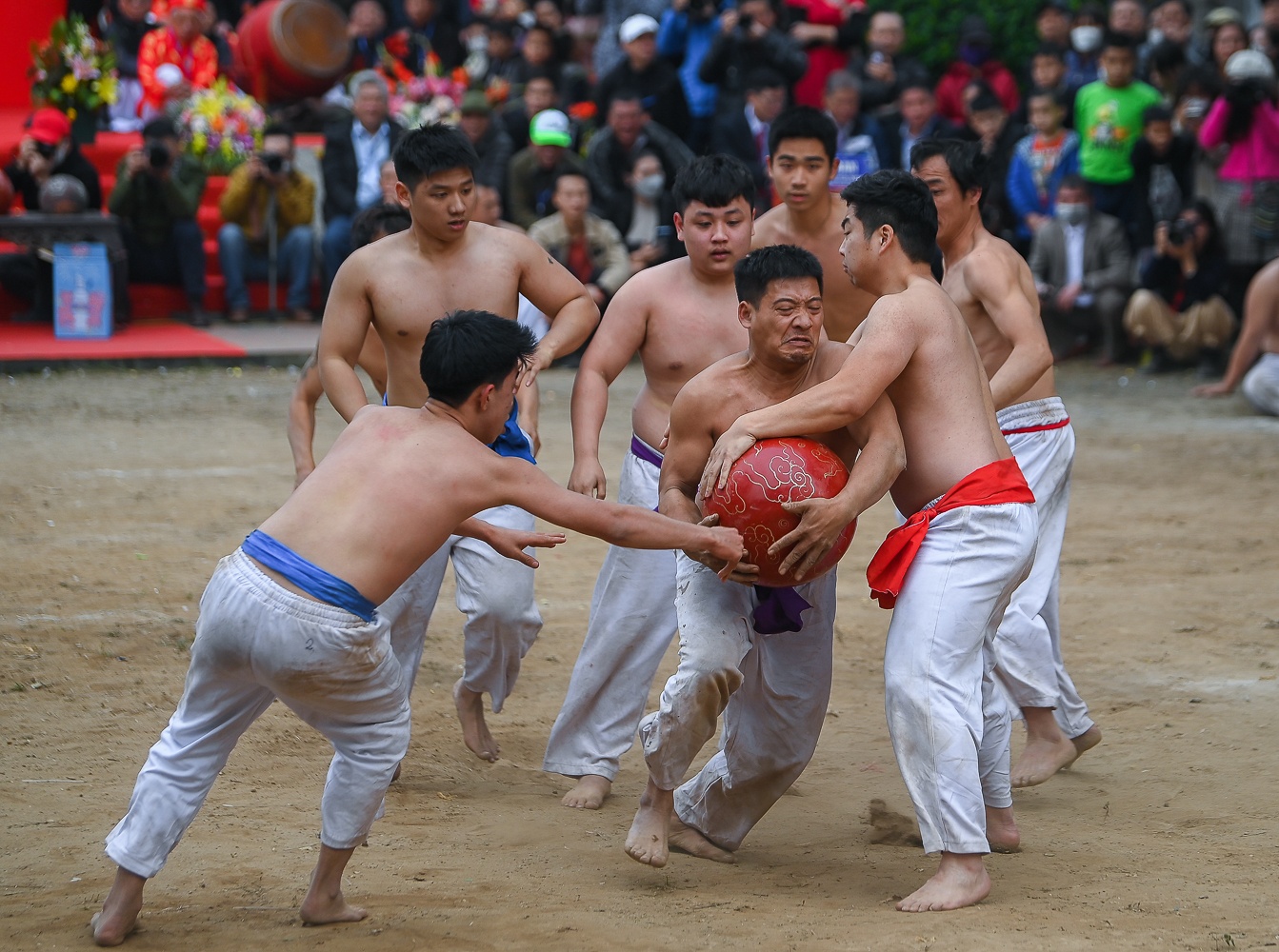 Vat cau Thuy Linh anh 2