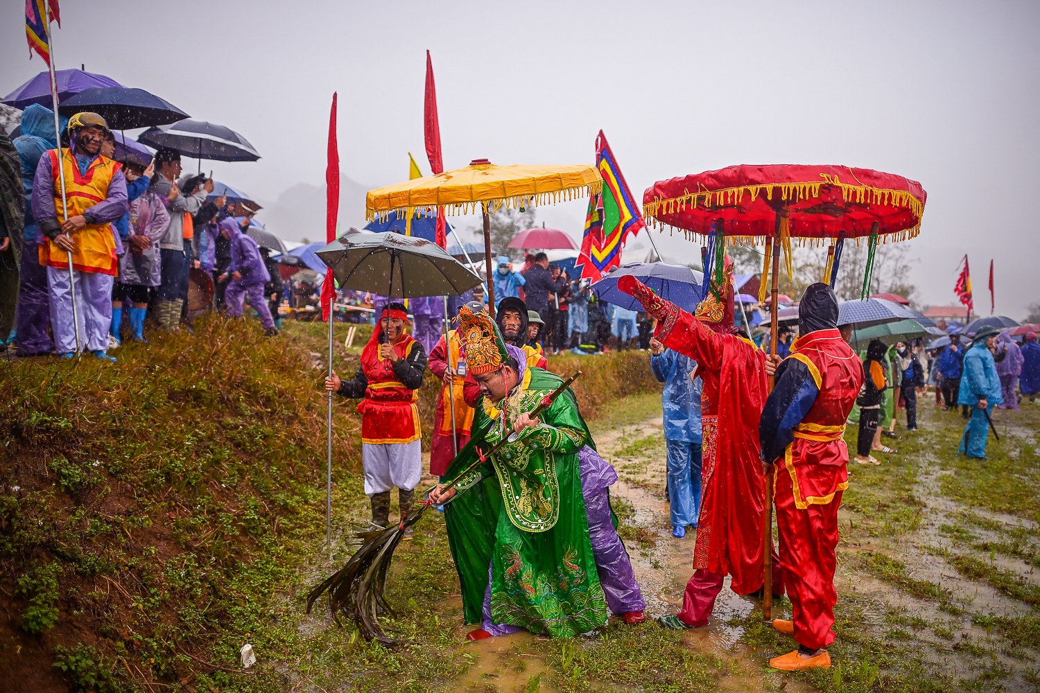 Le hoi Na Nhem anh 9