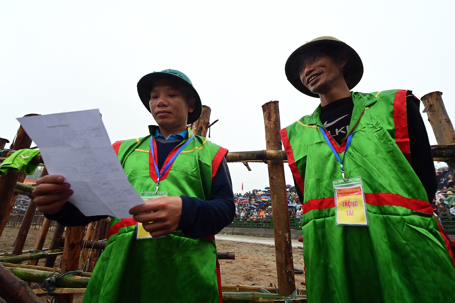 Le hoi choi trau anh 5