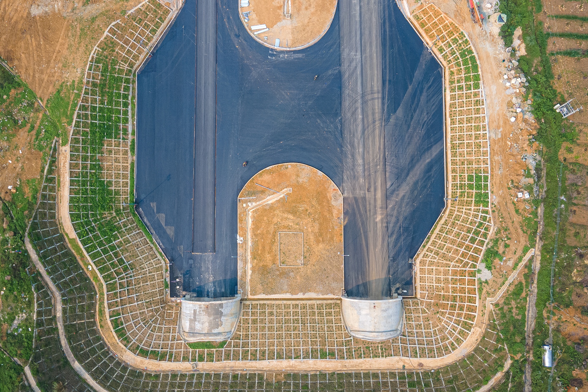 Cao toc 12.000 ty anh 12