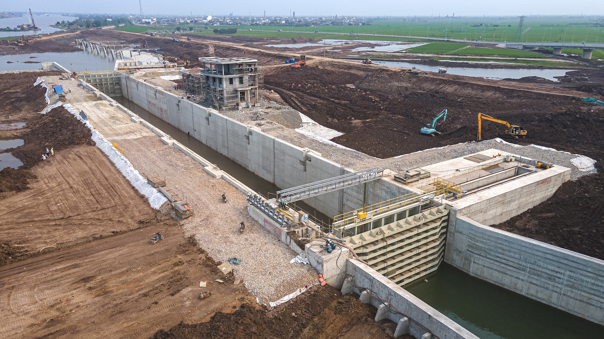 Kenh lon nhat Viet Nam anh 3