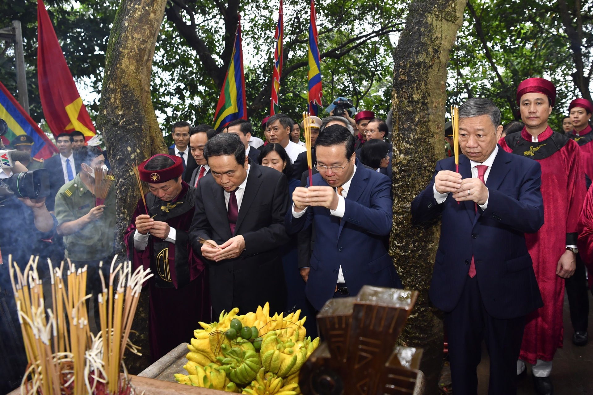 Gio to Hung Vuong anh 9