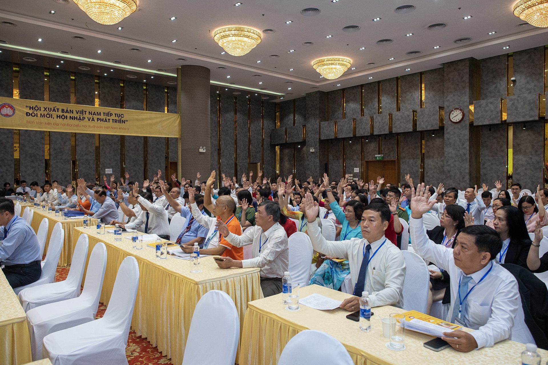 Dai hoi hoi xuat ban anh 8