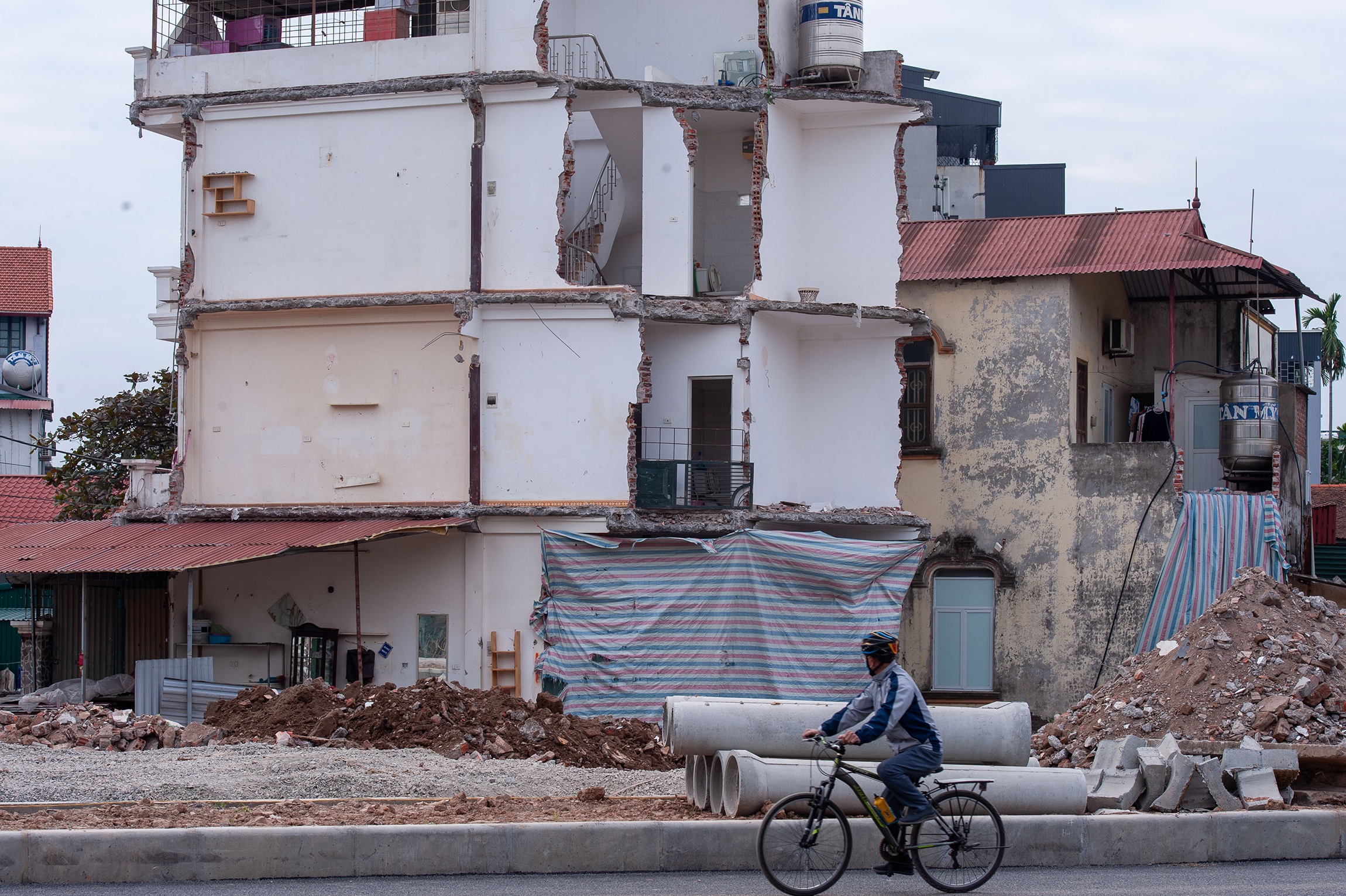 Cau vuot Nguyen Van Cu anh 4