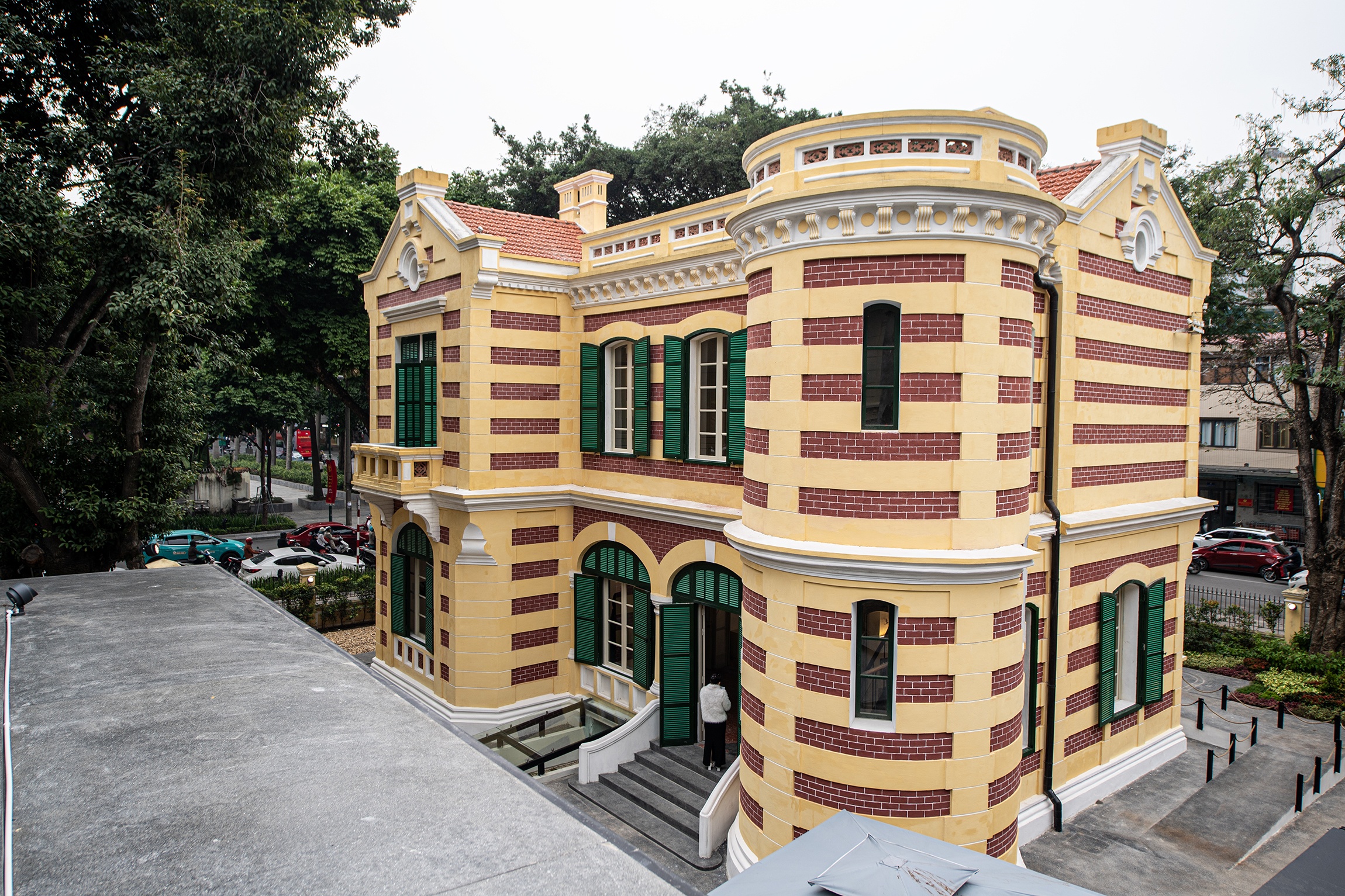 Biet thu Phap co anh 10